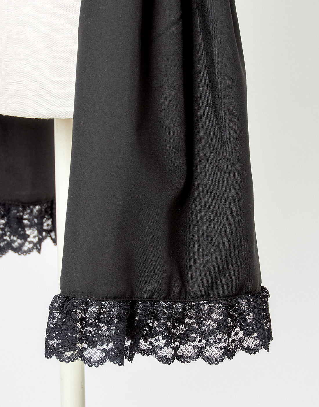 (Deliver In Late October) AVENCHUMU Flare sleeve coffin print blouse