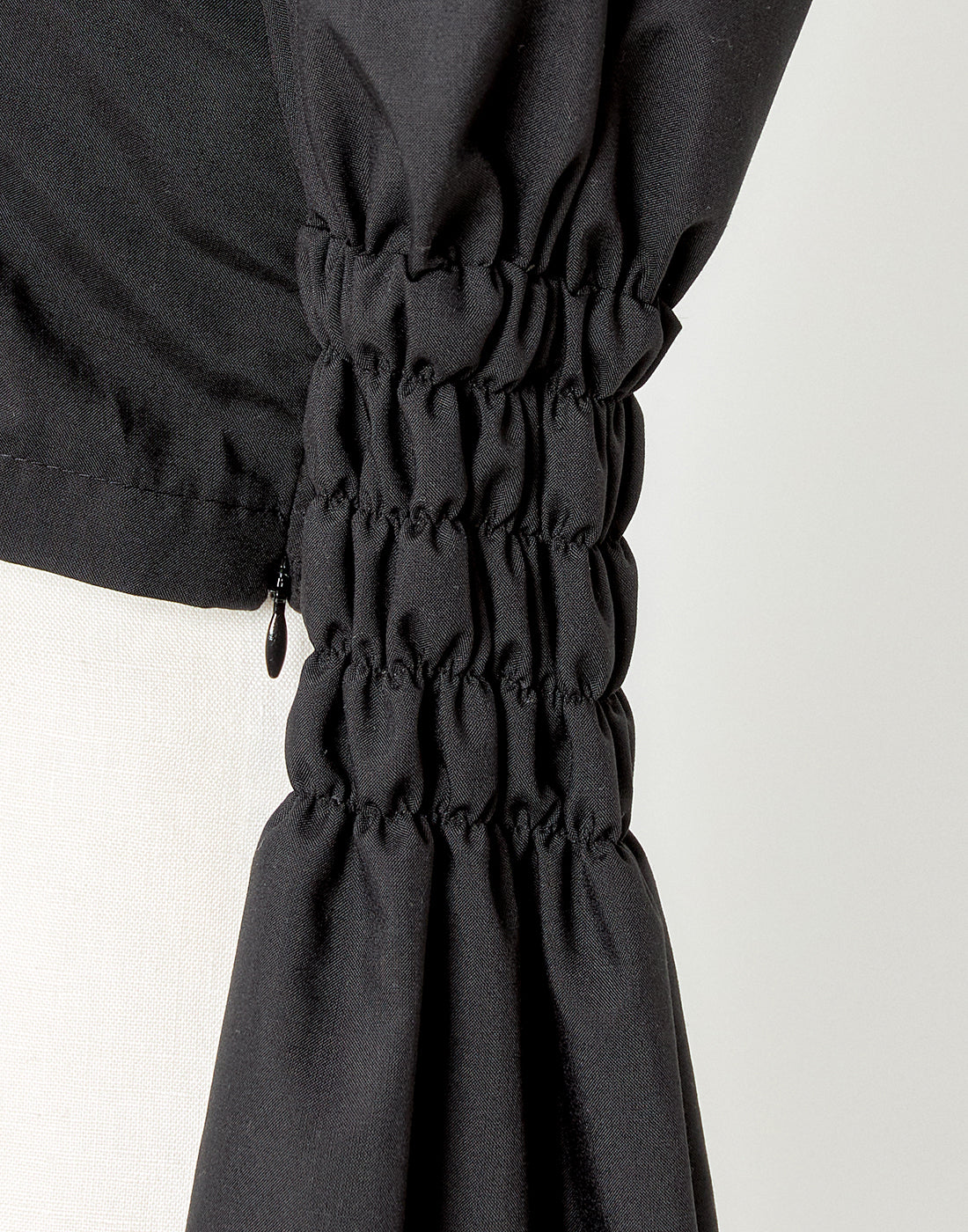 (Deliver In Late October) AVENCHUMU Flare sleeve coffin print blouse