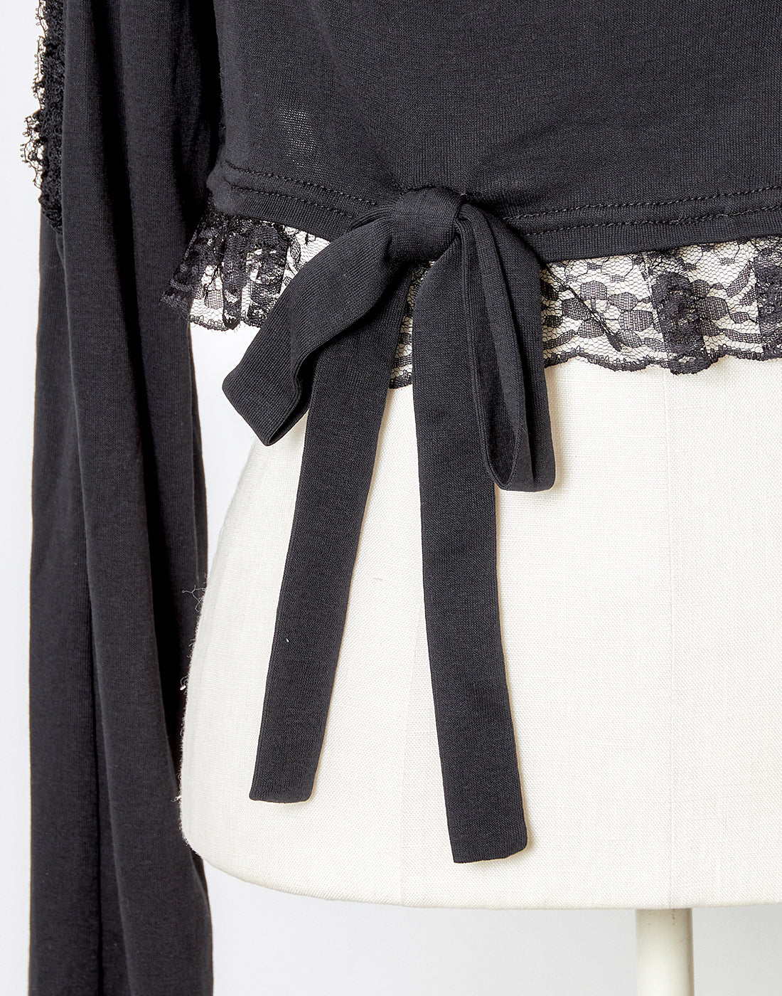 (Deliver In Late October) AVENCHUMU Open shoulder printed ribbon hood tops