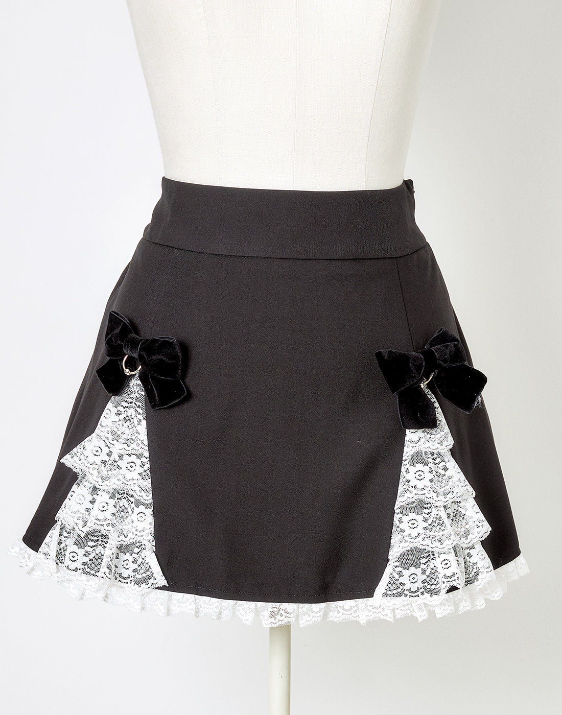 (Deliver In Late October) AVENCHUMU Body piercing ribbon lace tiered skirt