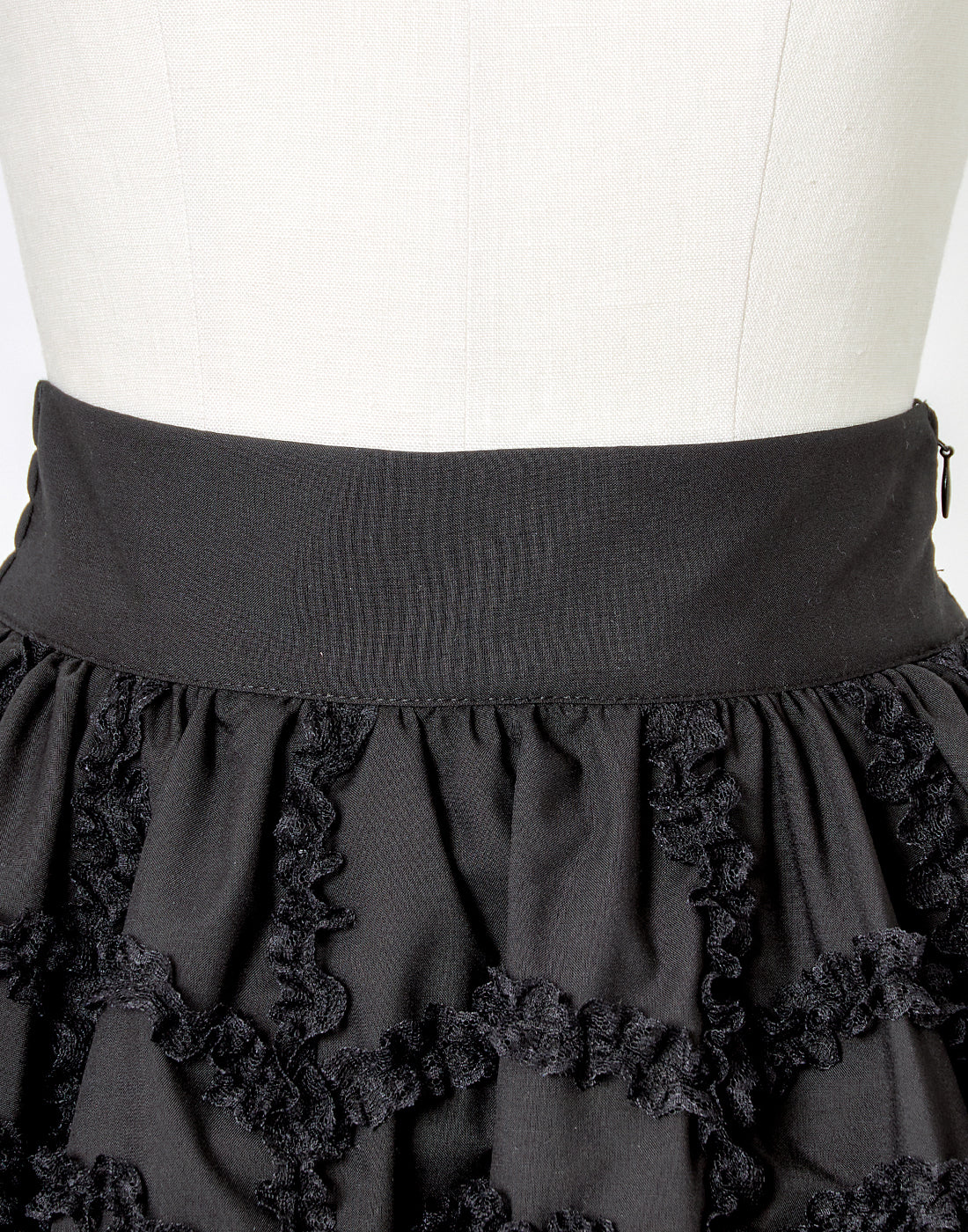 (Deliver In Late October) AVENCHUMU Lace spider frill & ribbon skirt