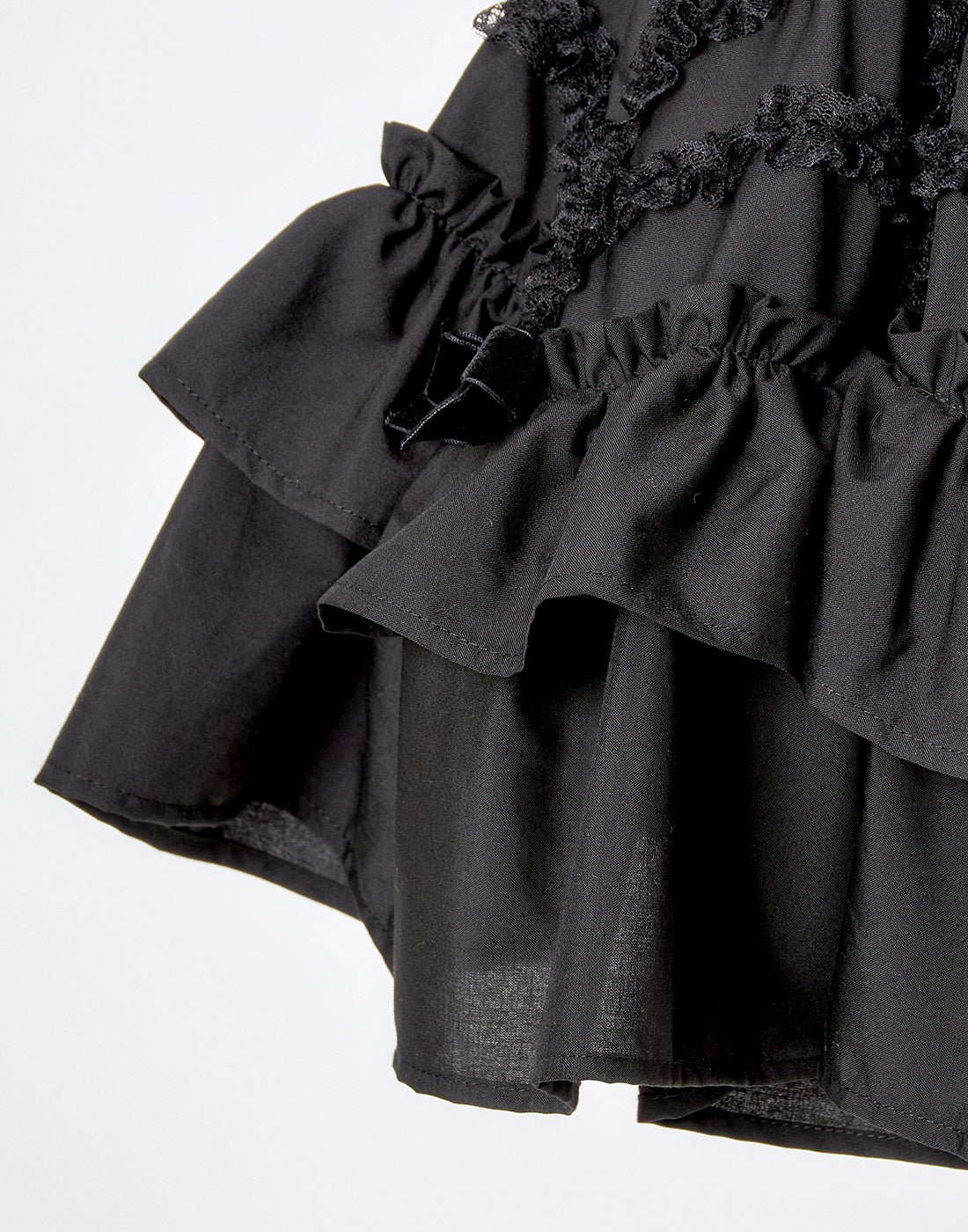 (Deliver In Late October) AVENCHUMU Lace spider frill & ribbon skirt