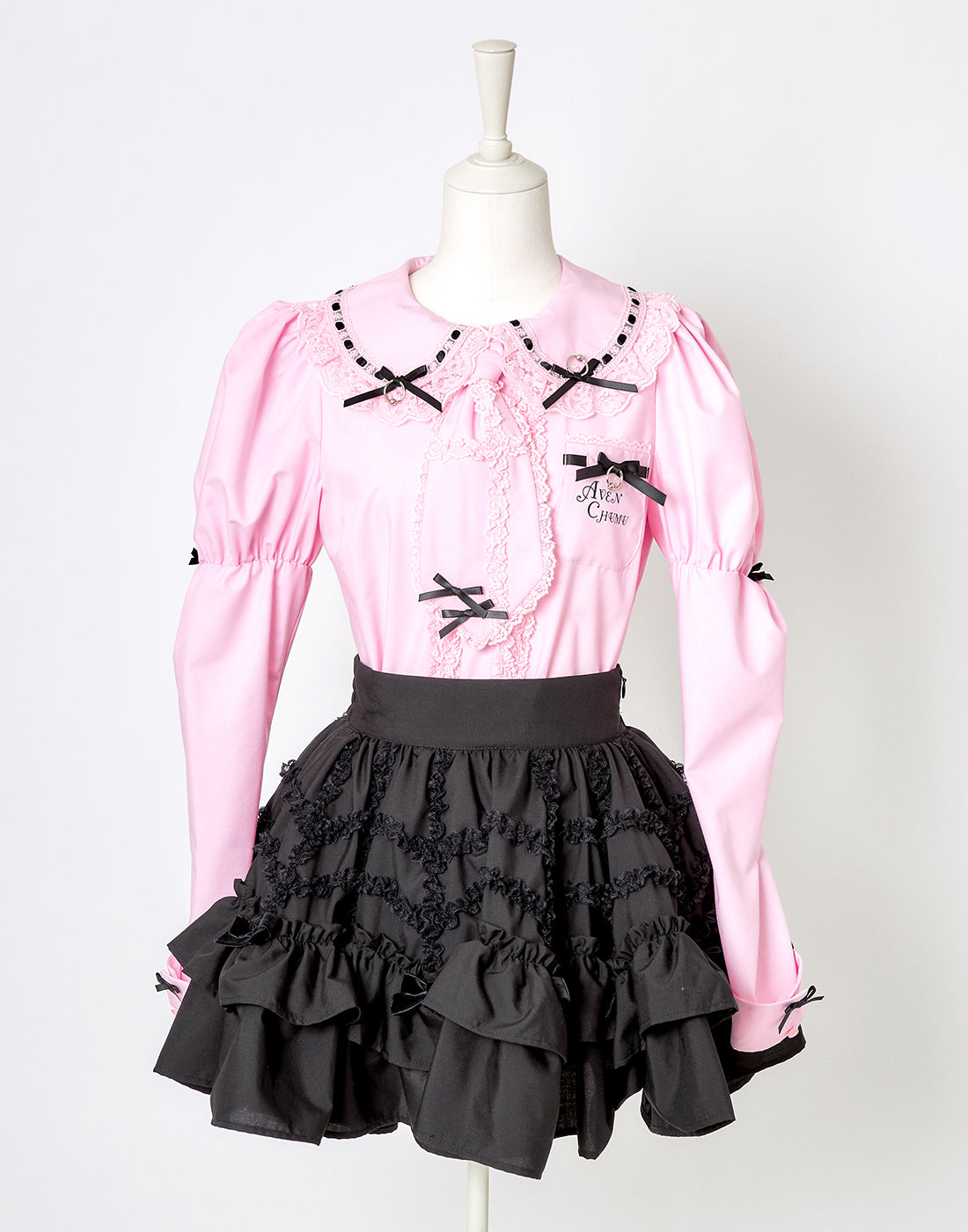 (Deliver In Late October) AVENCHUMU Frills & ribbons cross tie puff blouse