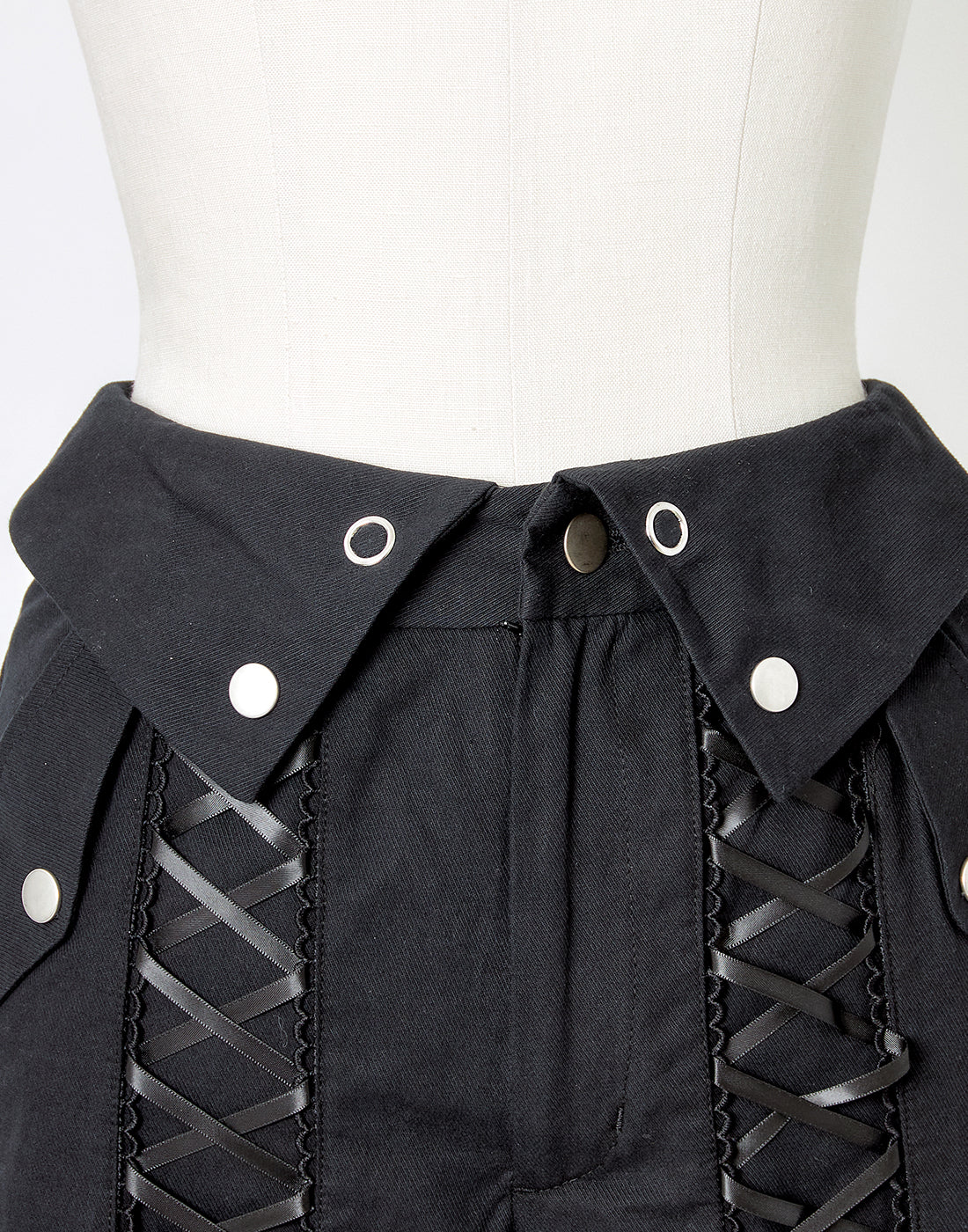 (Deliver In Late October) AVENCHUMU Heart studs pocket lace up pants