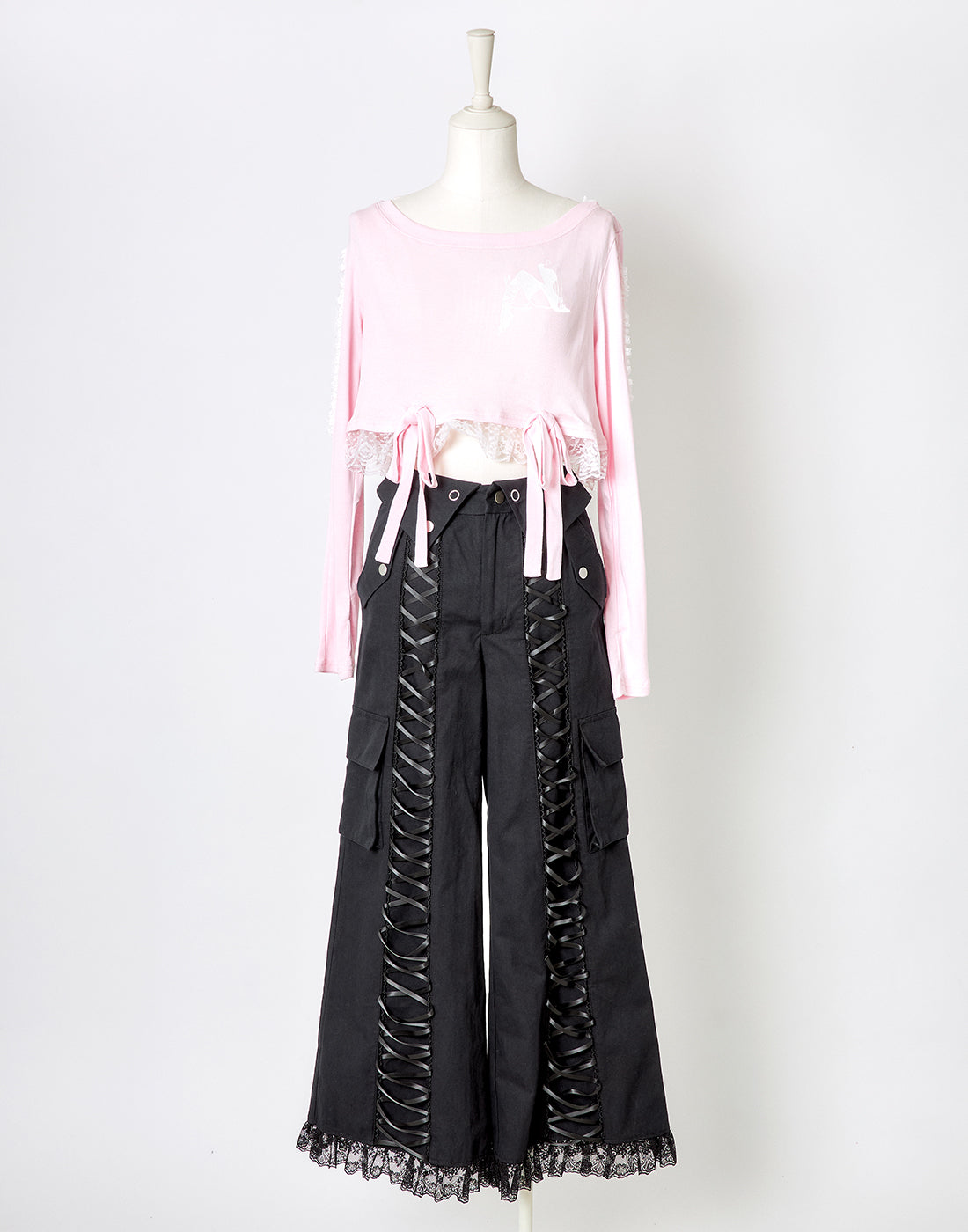 (Deliver In Late October) AVENCHUMU Heart studs pocket lace up pants