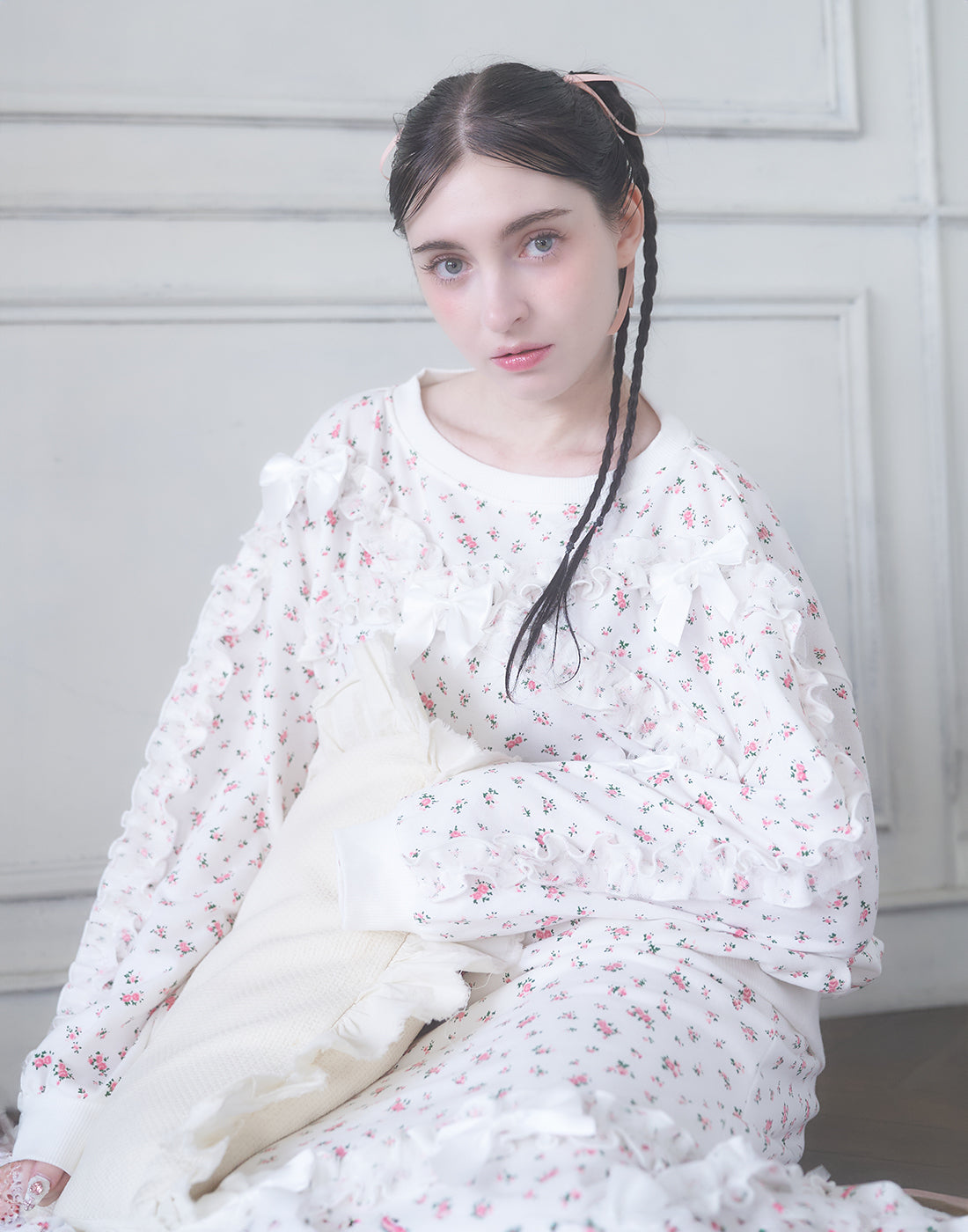 <Deliver In November> Lolime frilly tiny floral Sweat Shirt