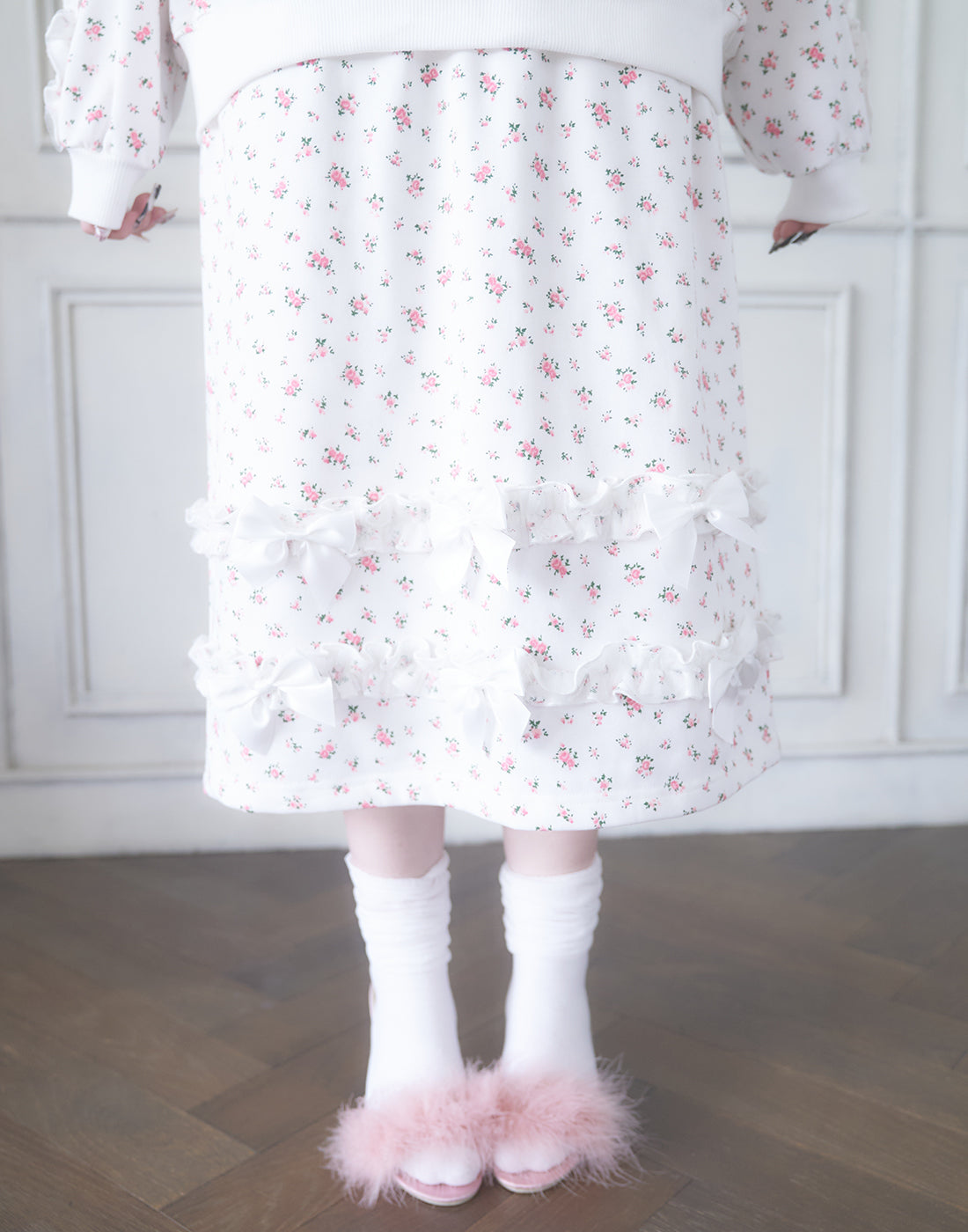 <Deliver In November> Lolime frilly tiny floral Sweat Skirt