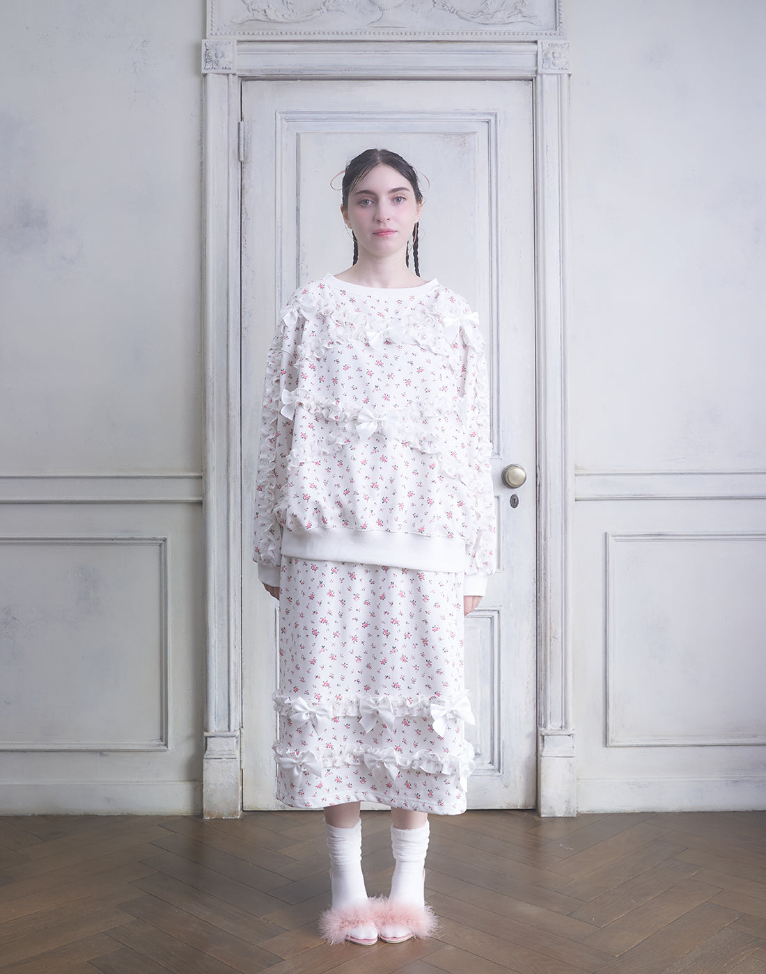 <Deliver In November> Lolime frilly tiny floral Sweat Shirt