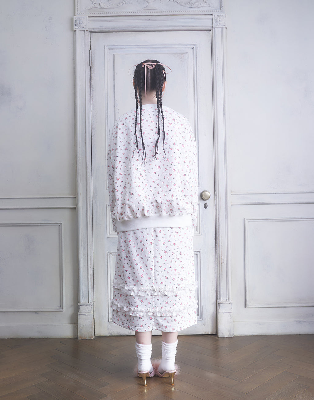 <Deliver In November> Lolime frilly tiny floral Sweat Shirt