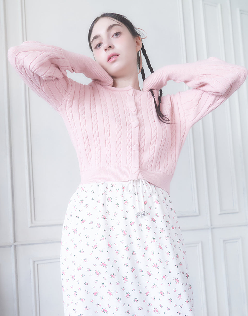 <Deliver In November> Lolime Heart Hole Knit Cardigan