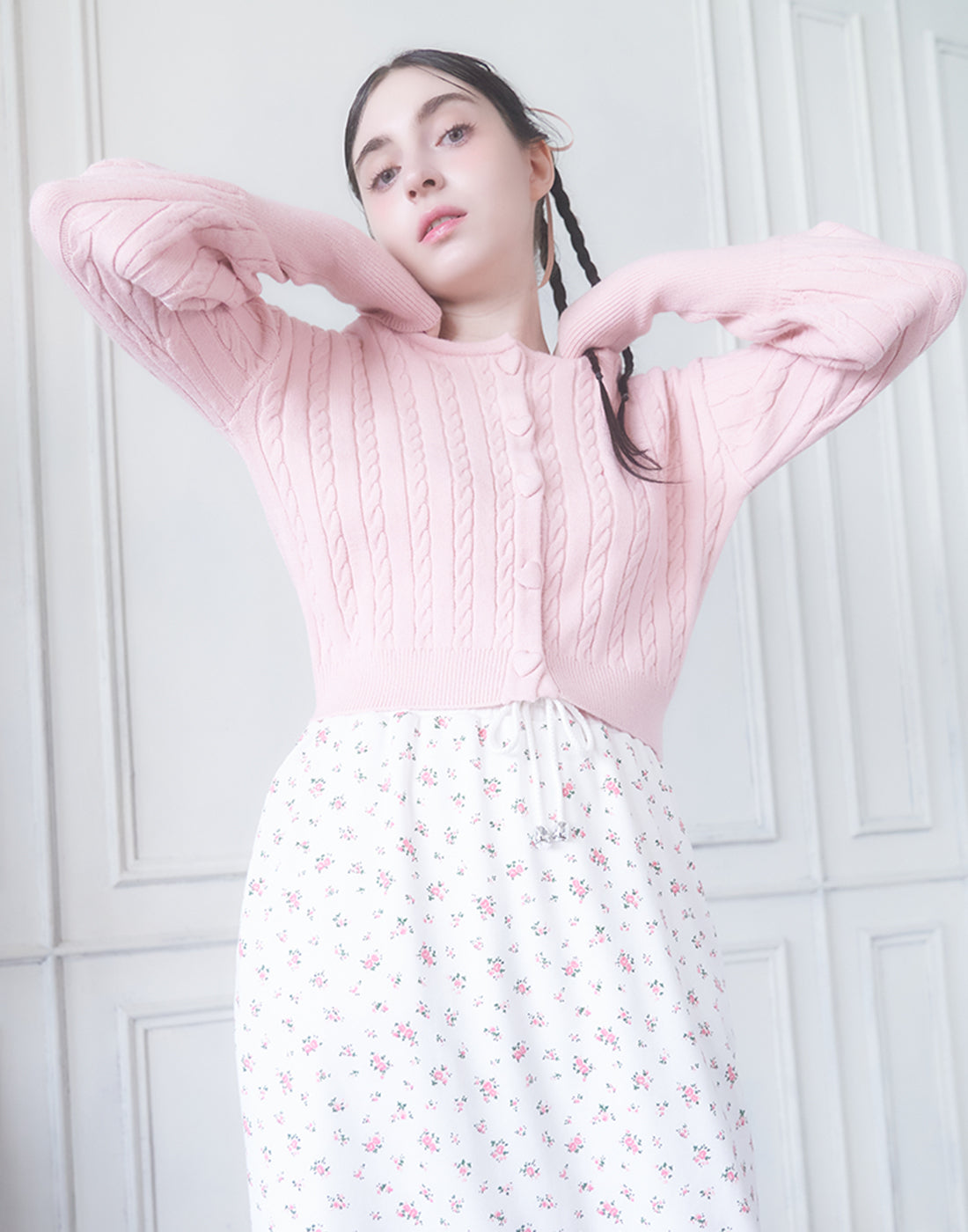 <Deliver In November> Lolime Heart Hole Knit Cardigan