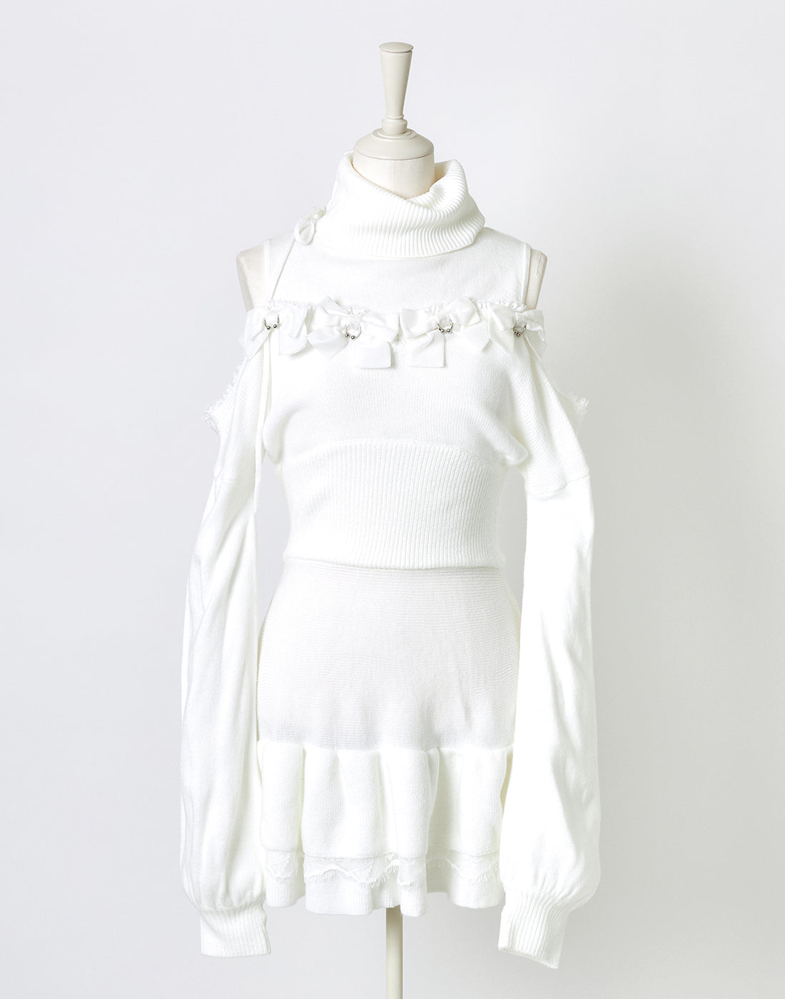 AVENCHUMU Piercing Ribbon open shoulder one piece