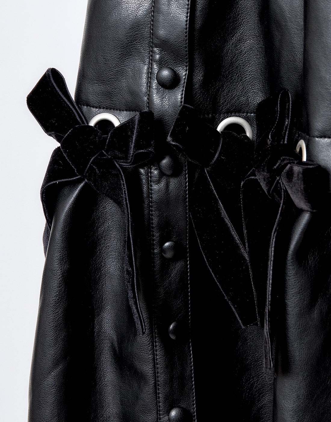 AVENCHUMU Leather look hole ribbon skirt