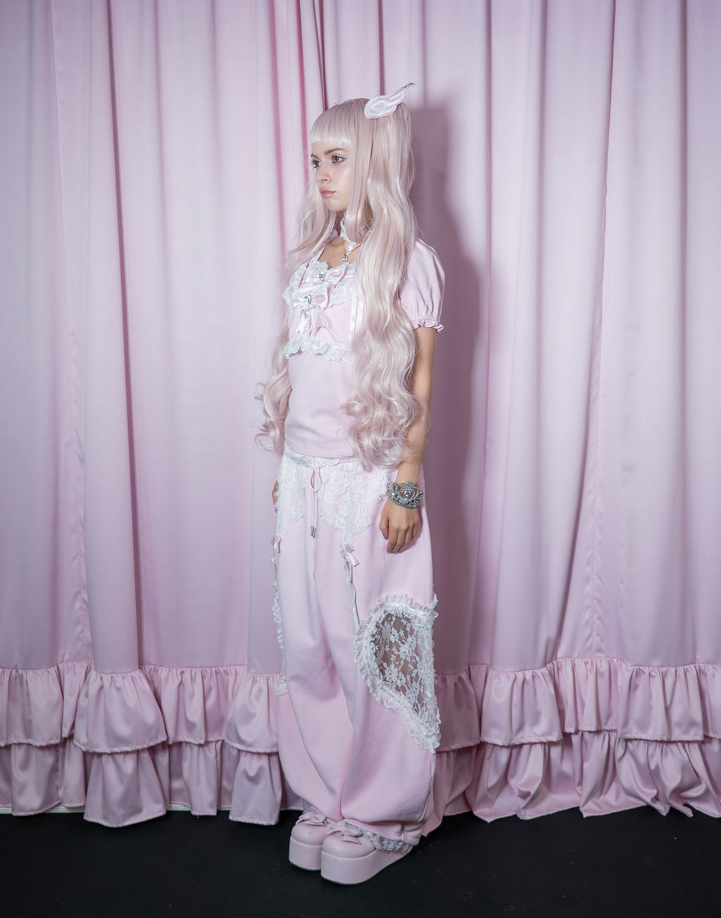 AVENCHUMU Lace hearts garter sweat pants