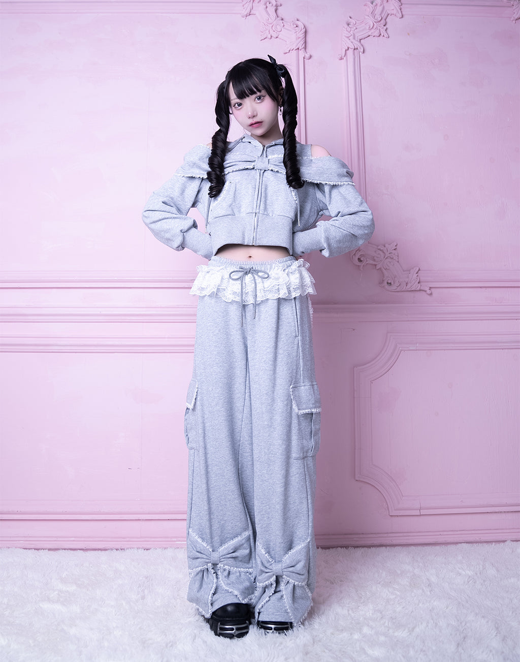 AVENCHUMU Ribbon shoulder zip hoodie
