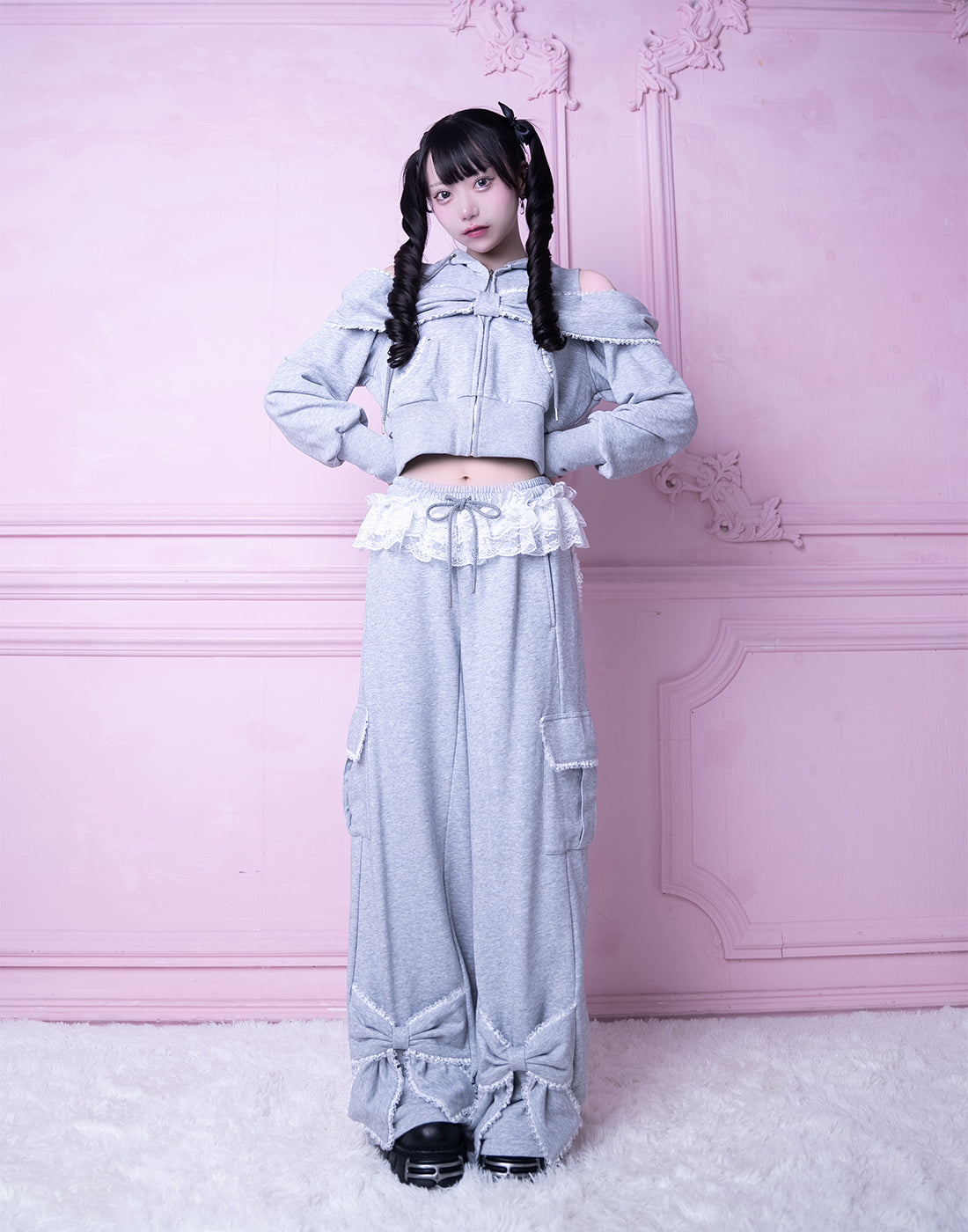 AVENCHUMU Ribbon shoulder zip hoodie