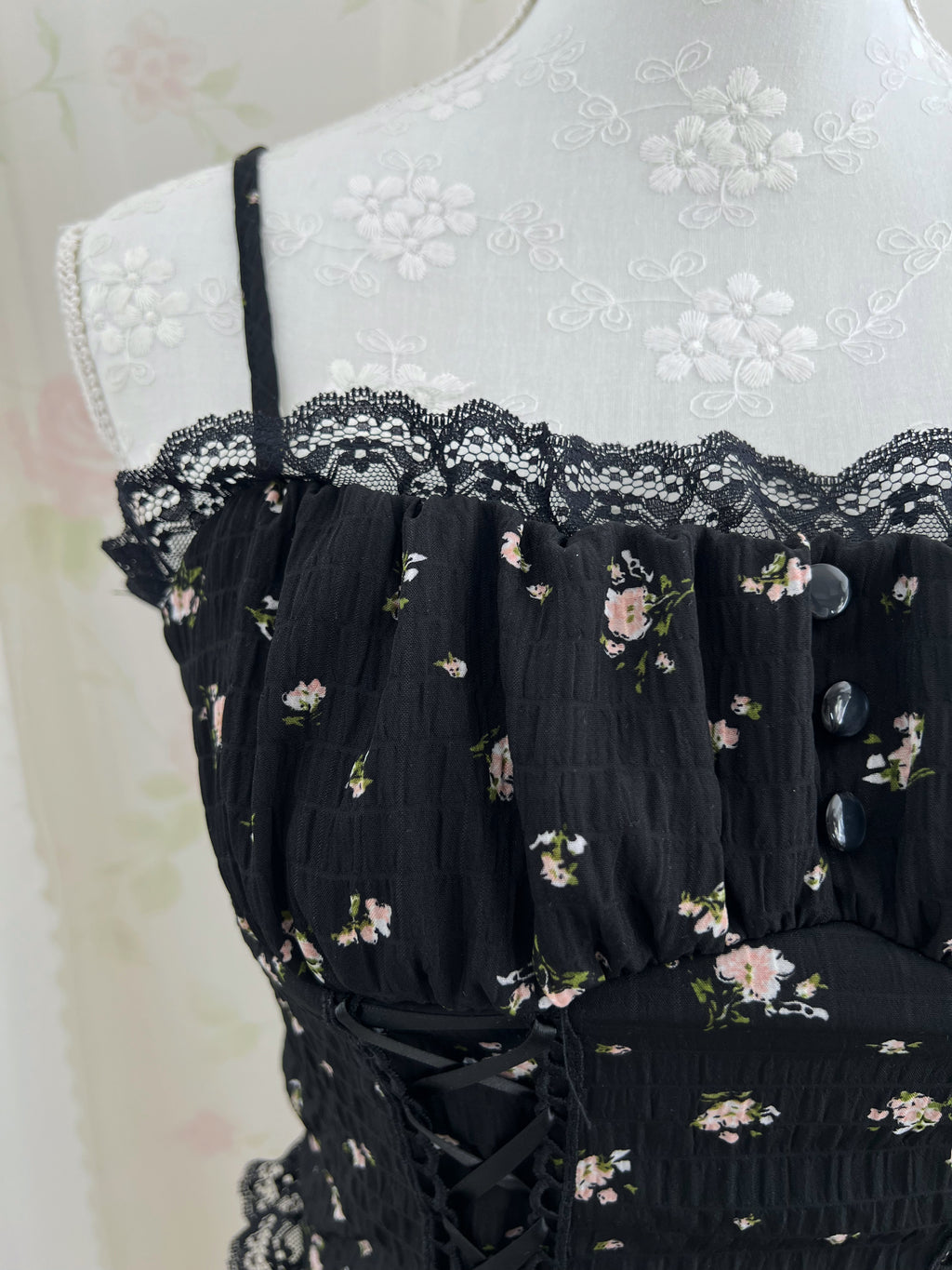 Petite Floral Laced Up Camisole (Black)