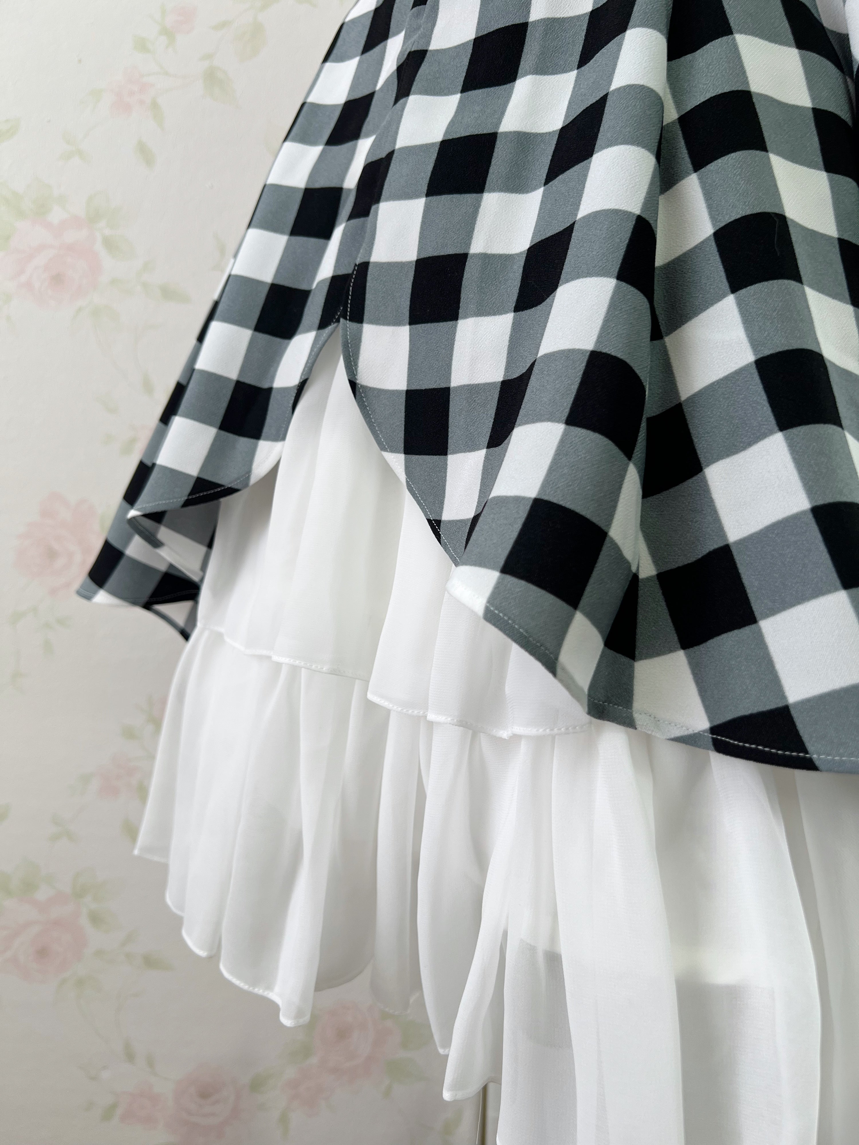 mille fille closet by LODISPOTTO Checked Layered Back Dress (Black)