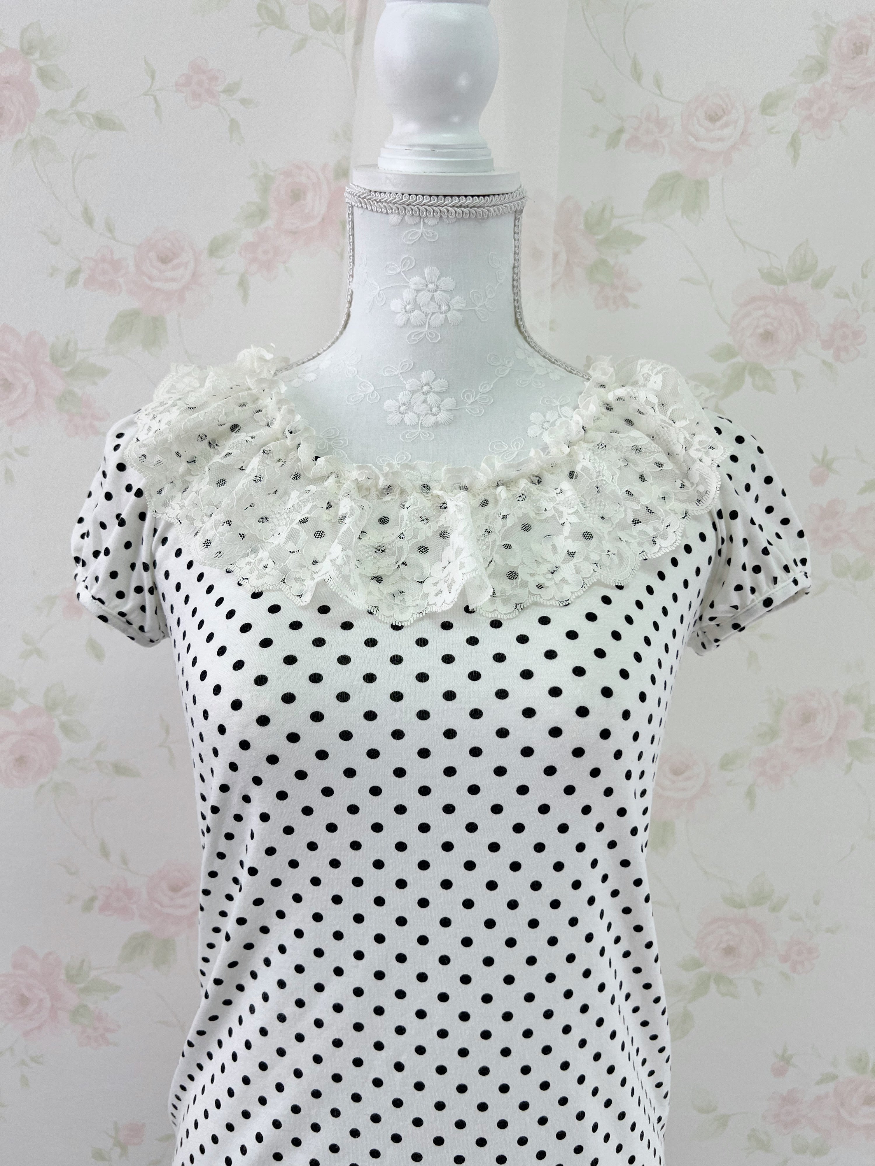 L'EST ROSE Lace Collar Polka Dot T-Shirt