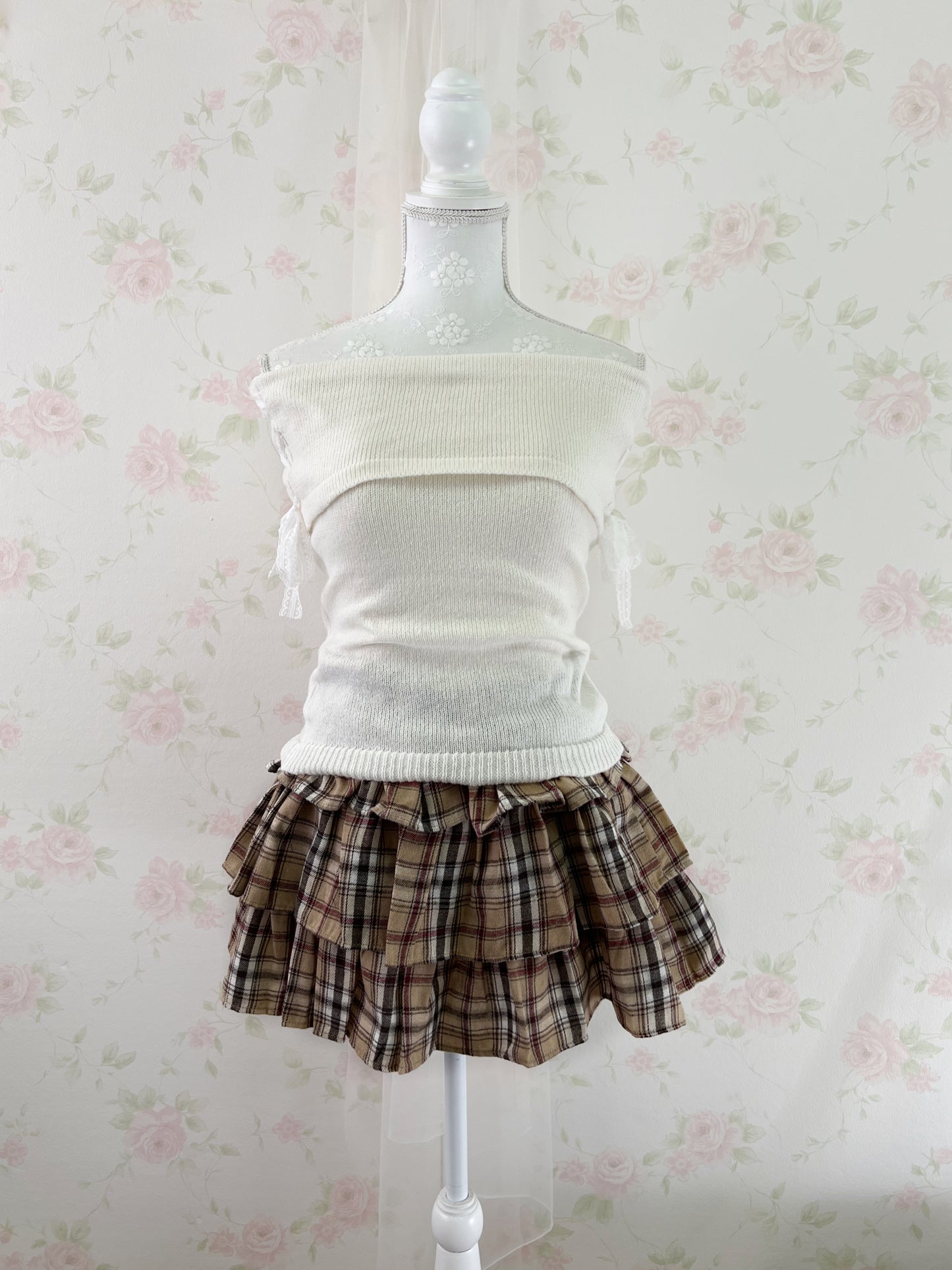 GRL Lacy Side Laced Up Knit Top (Ivory)