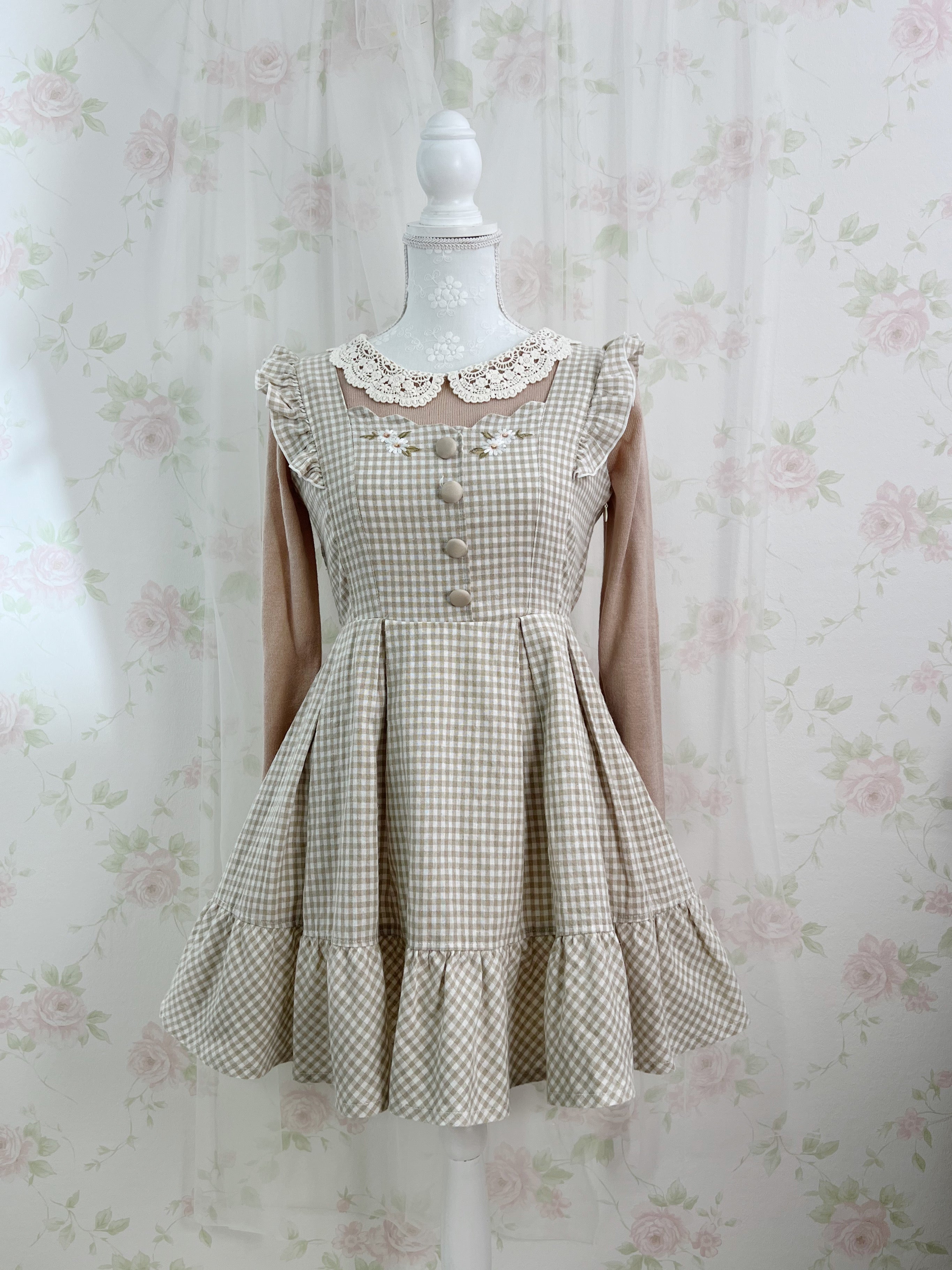 earth music & ecology Lace Collar Knit Top (Milk Tea)