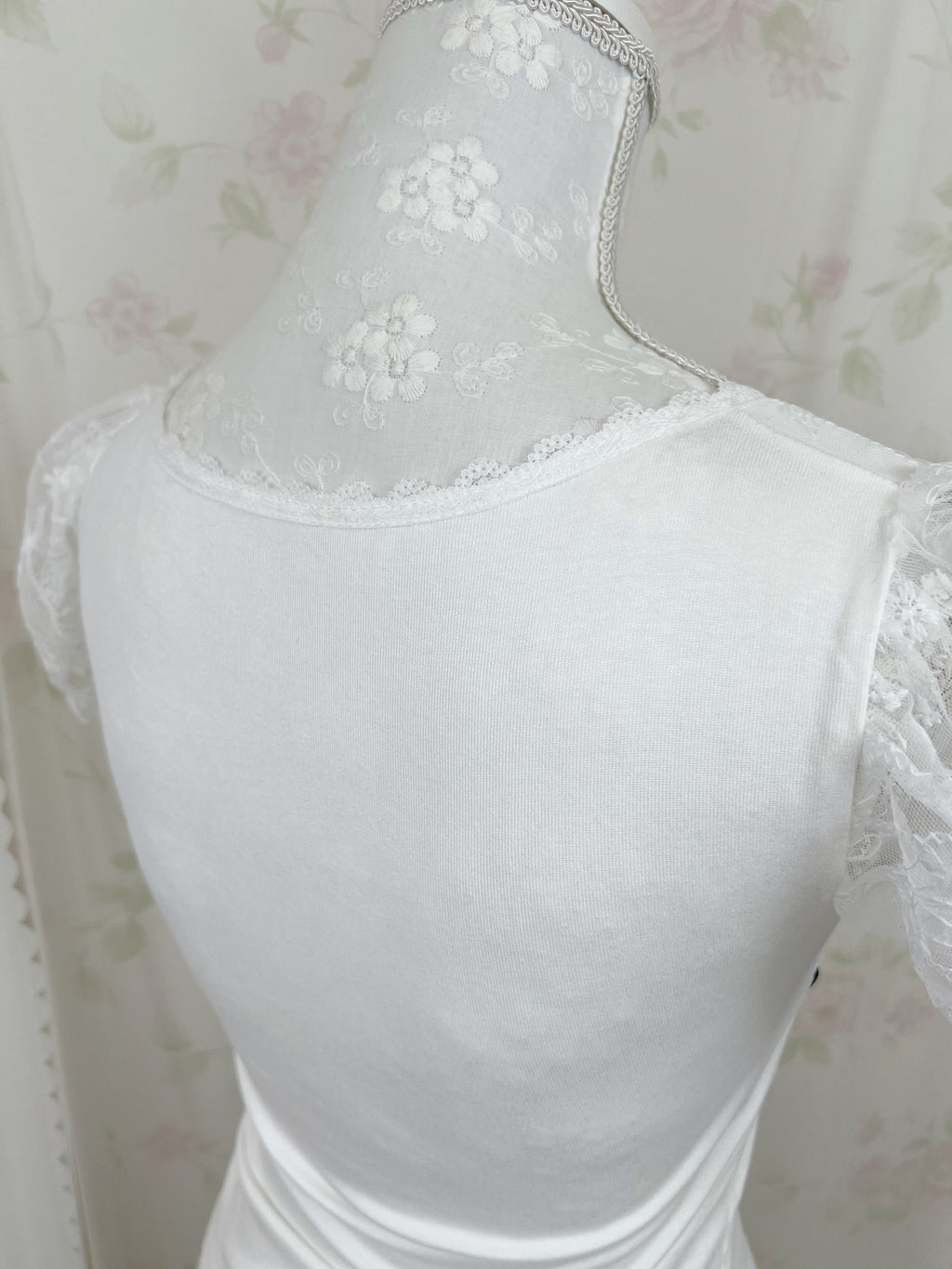 Lacy Sleeve Bow Top (White)