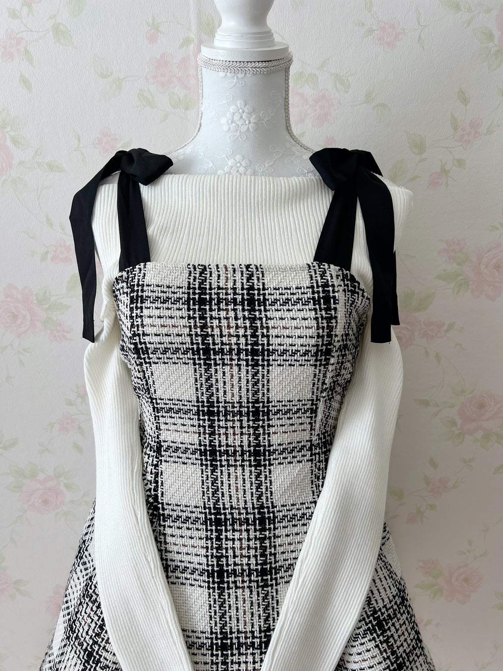 Shoulder Bow Checked A-Line Dress (White)