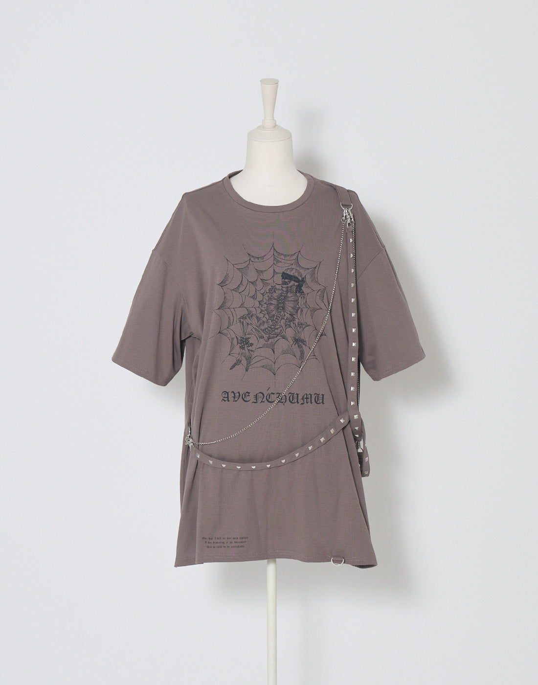 AVENCHUMU Skull illustration print studded cross t-shirt