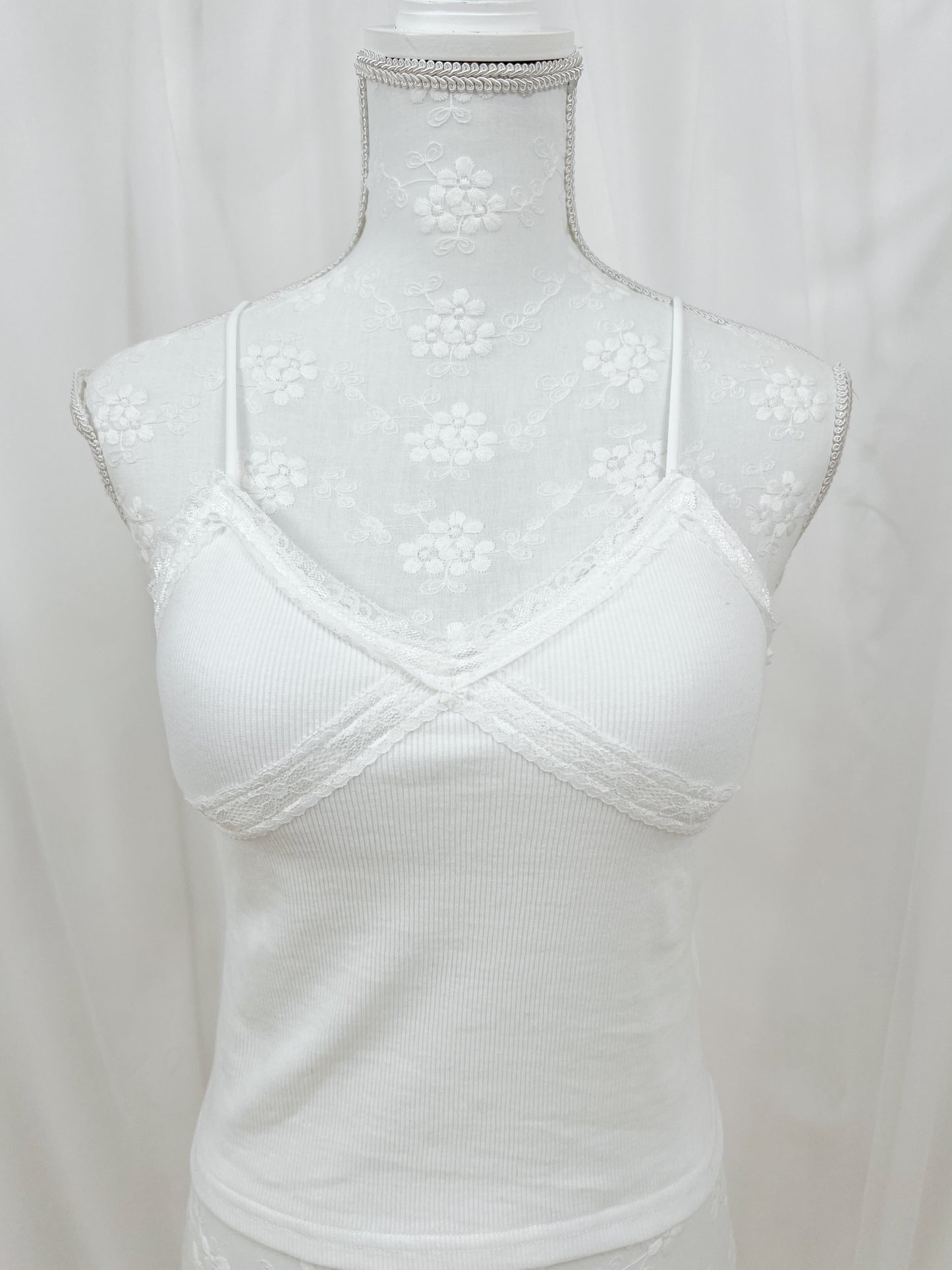 Lace Spaghetti Strap Camisole With Cups (White)