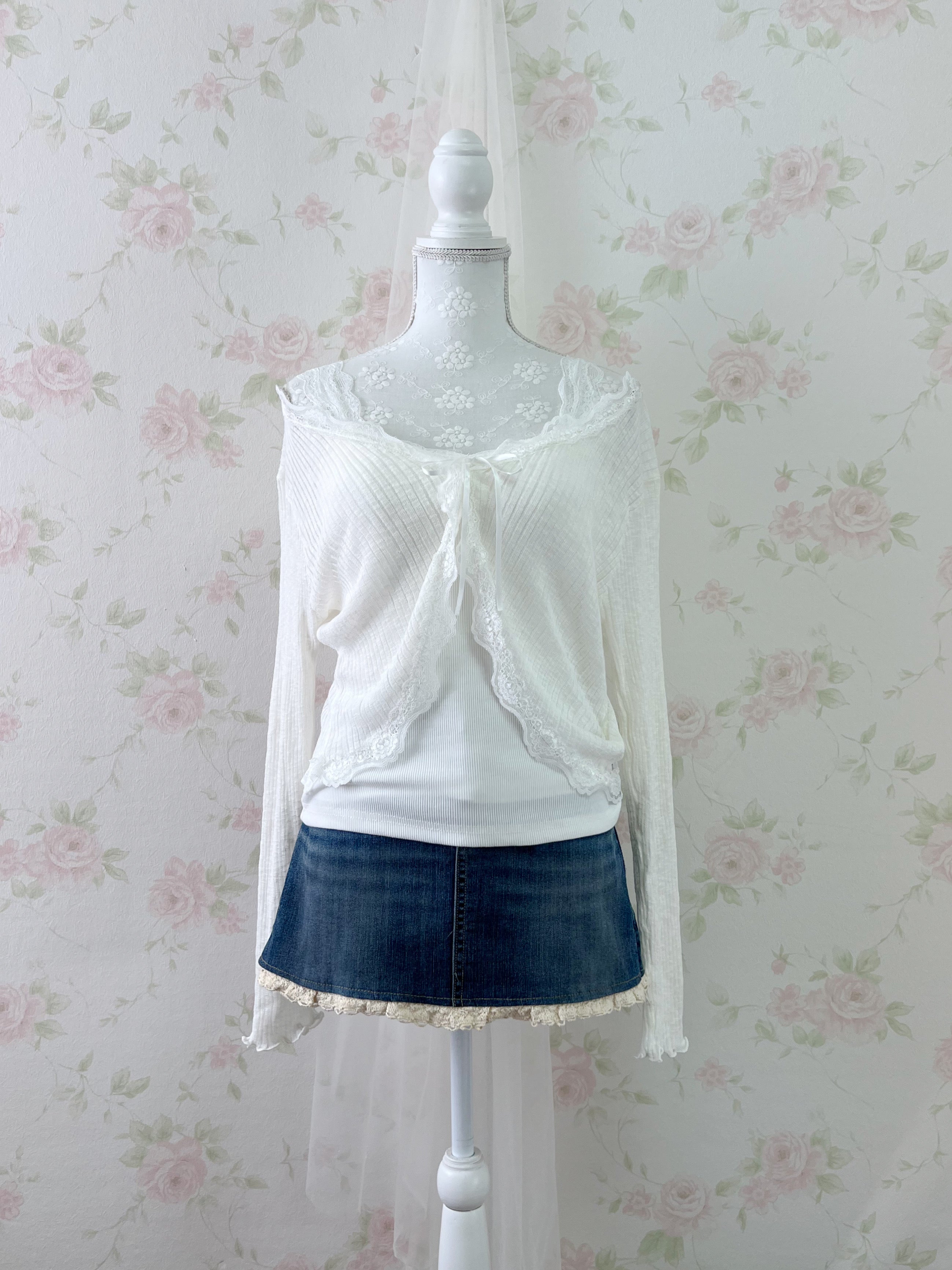 Lacy One Button Cardigan (Ivory)
