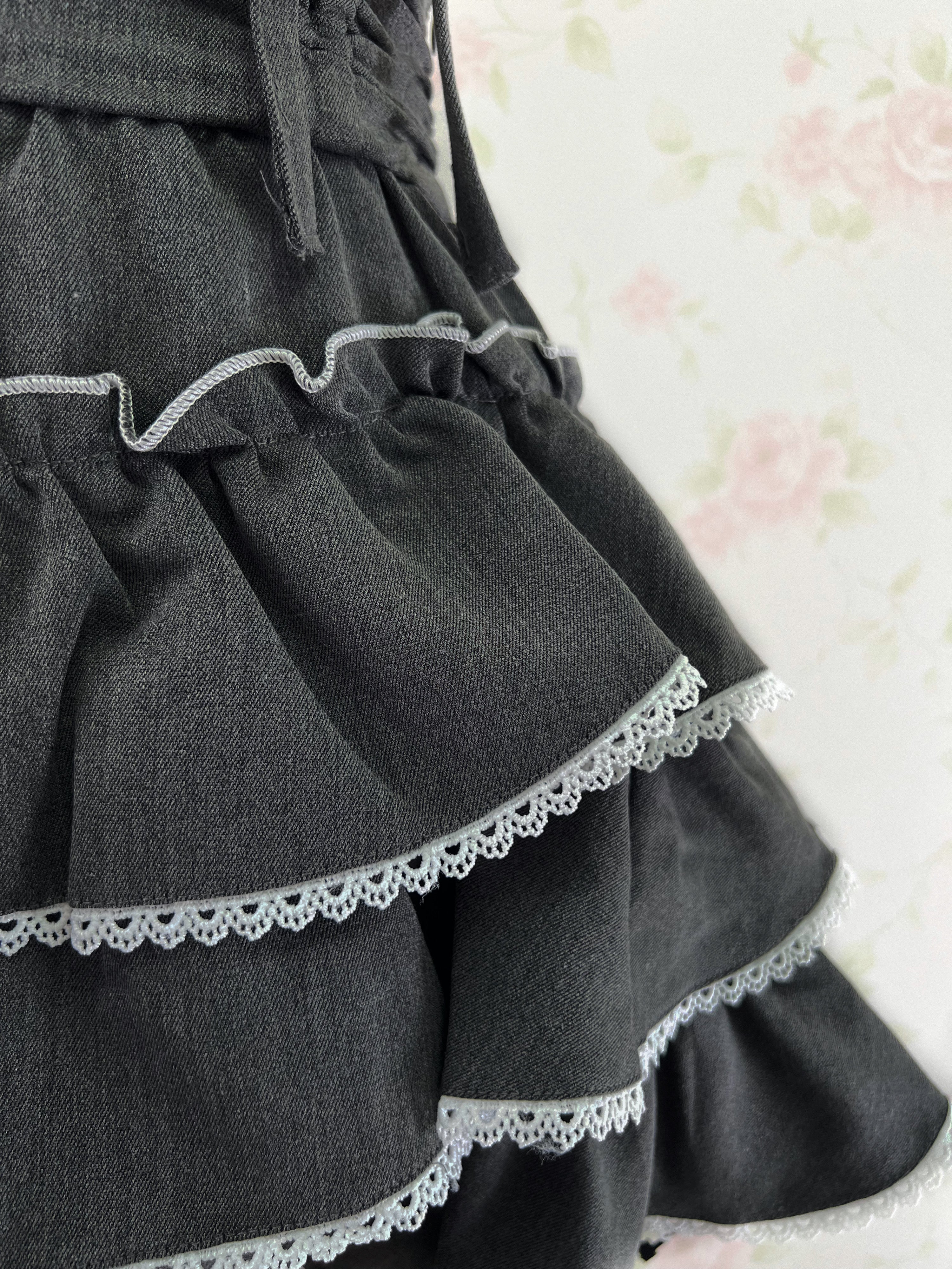 Pium Tiered High Waist Side Bow Skirt (Dark Gray)