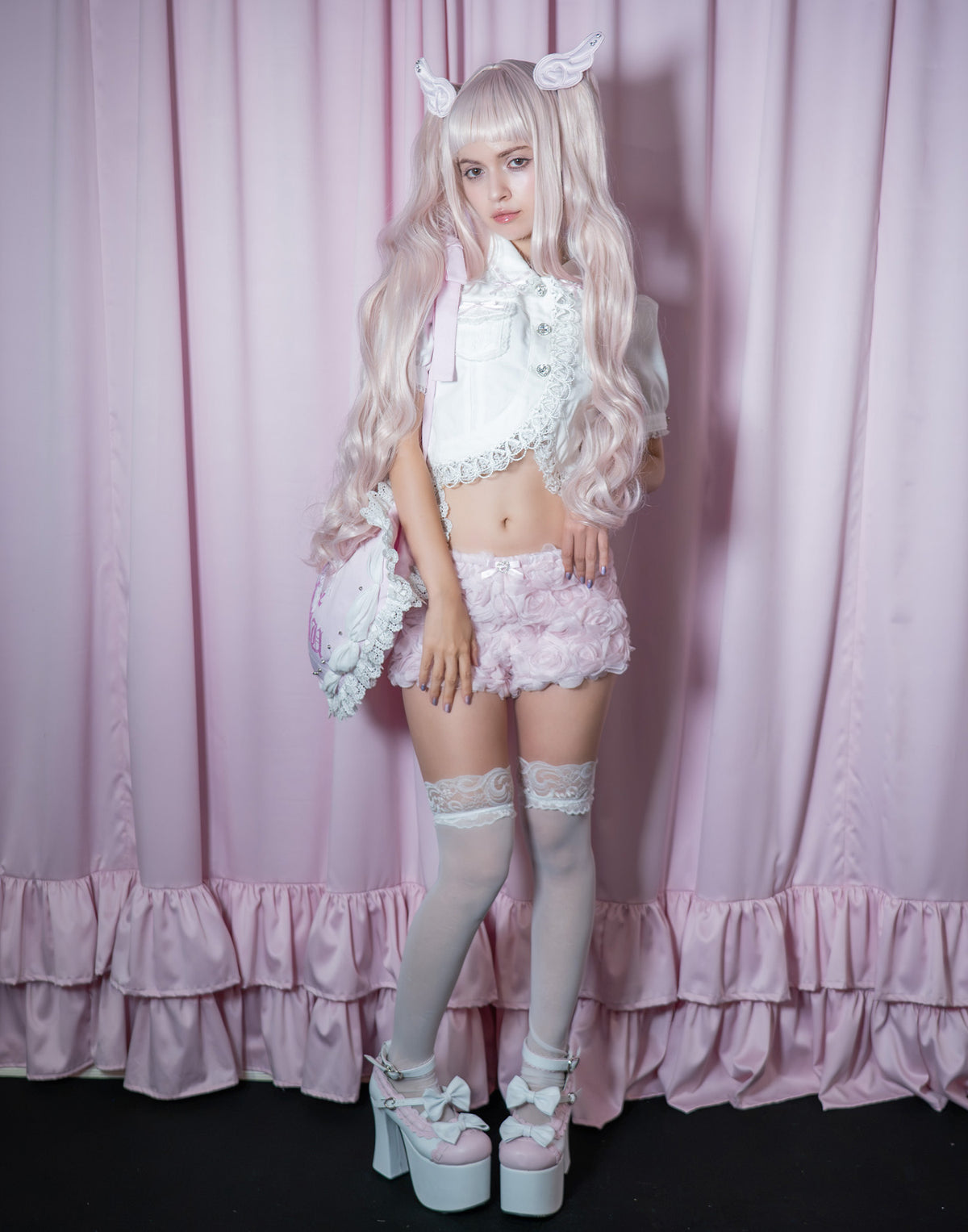 AVENCHUMU Lace frill bijou button denim jacket