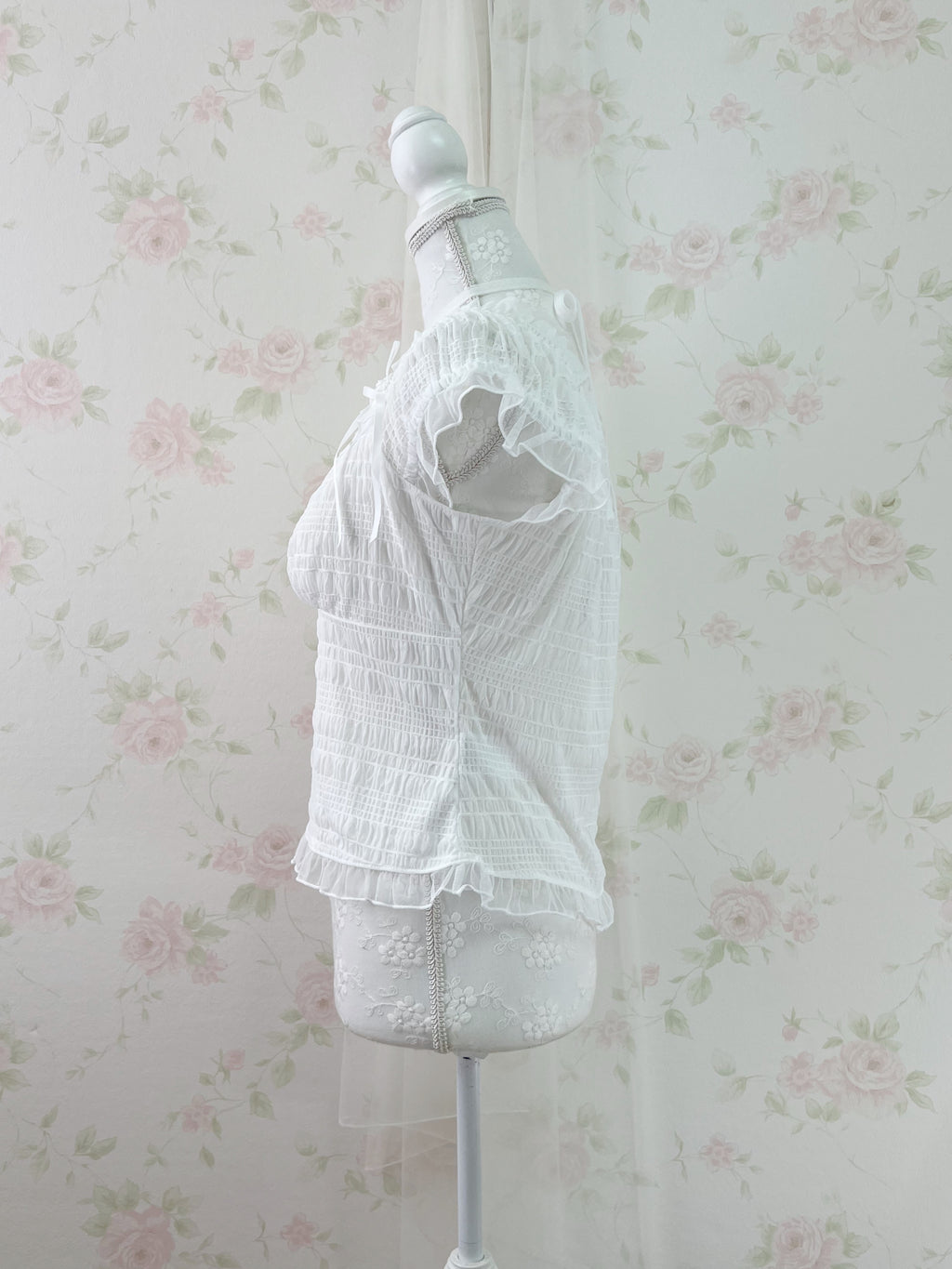 axes femme Side Ribbon Cross String Top (White)