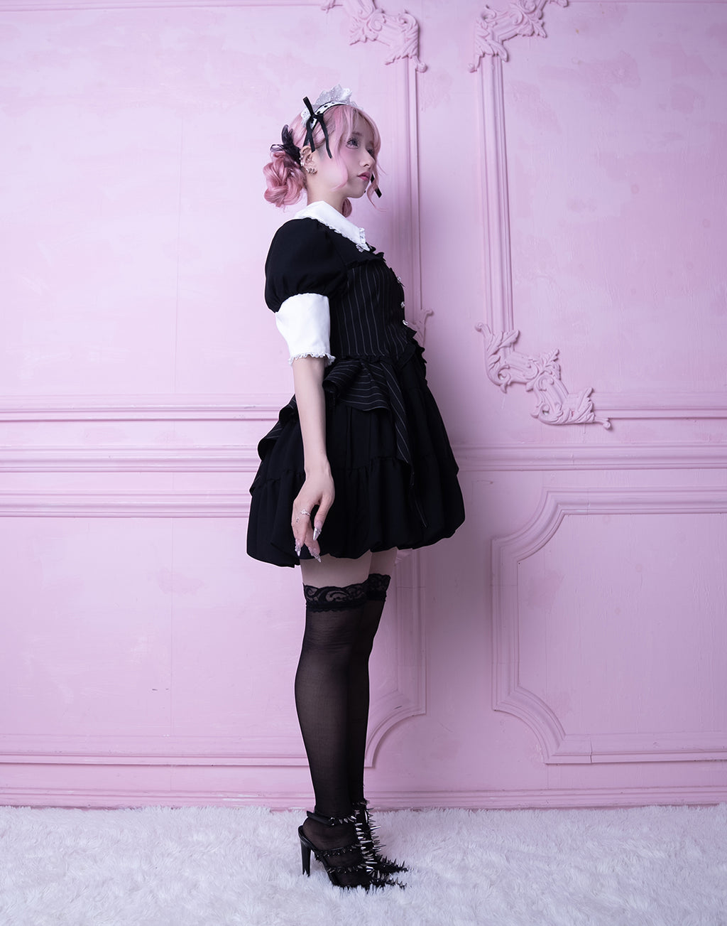 <Deliver in Late September> AVENCHUMU Stripe ruffle frill corset balloon one piece