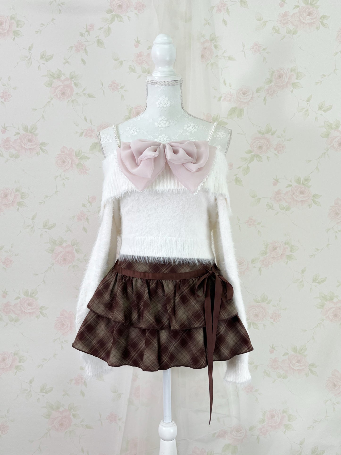 GRL Pearl Strap Off Soulder Sweater (White)