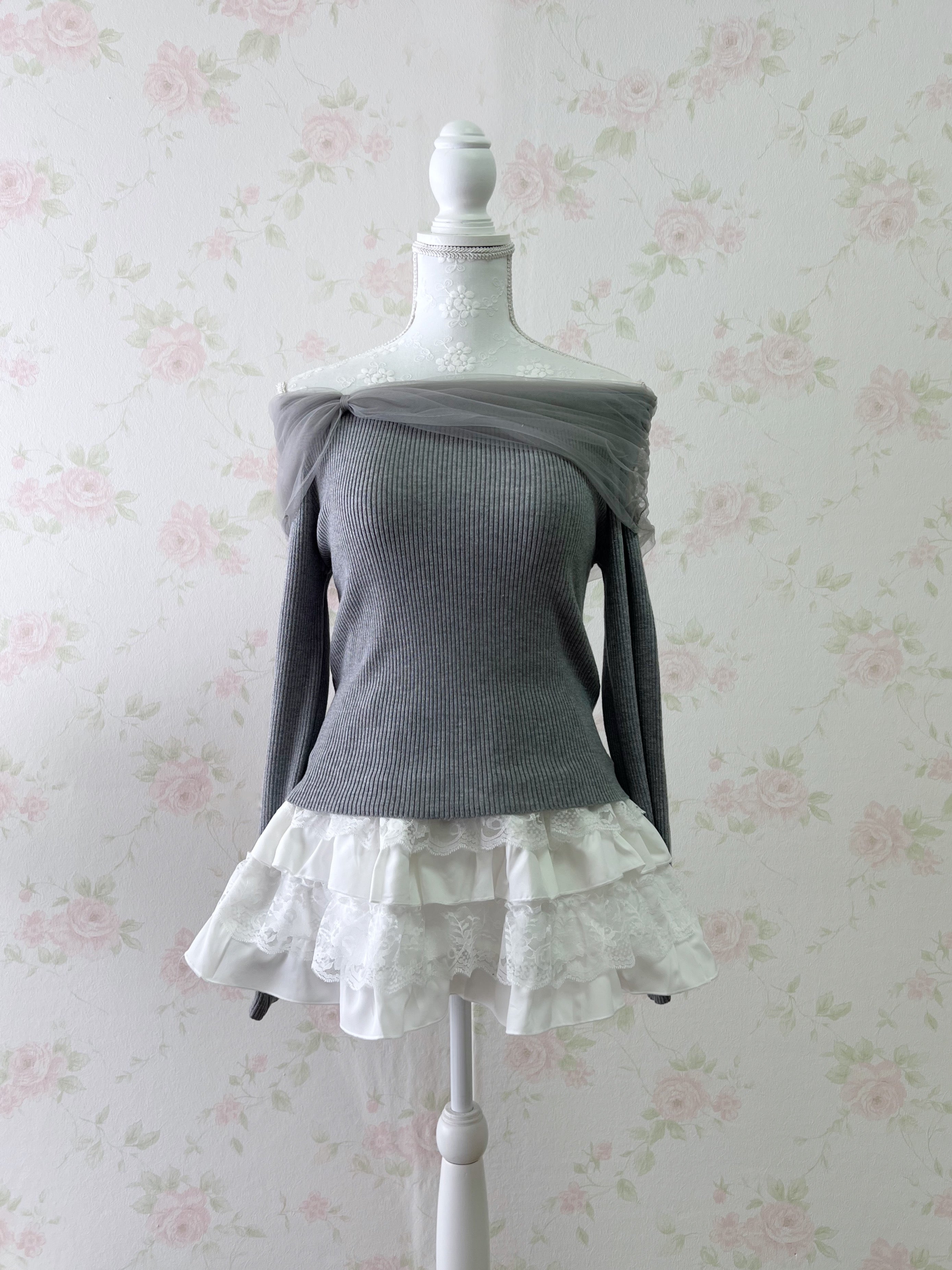 Tulle Shoulder Knit Top (Gray)