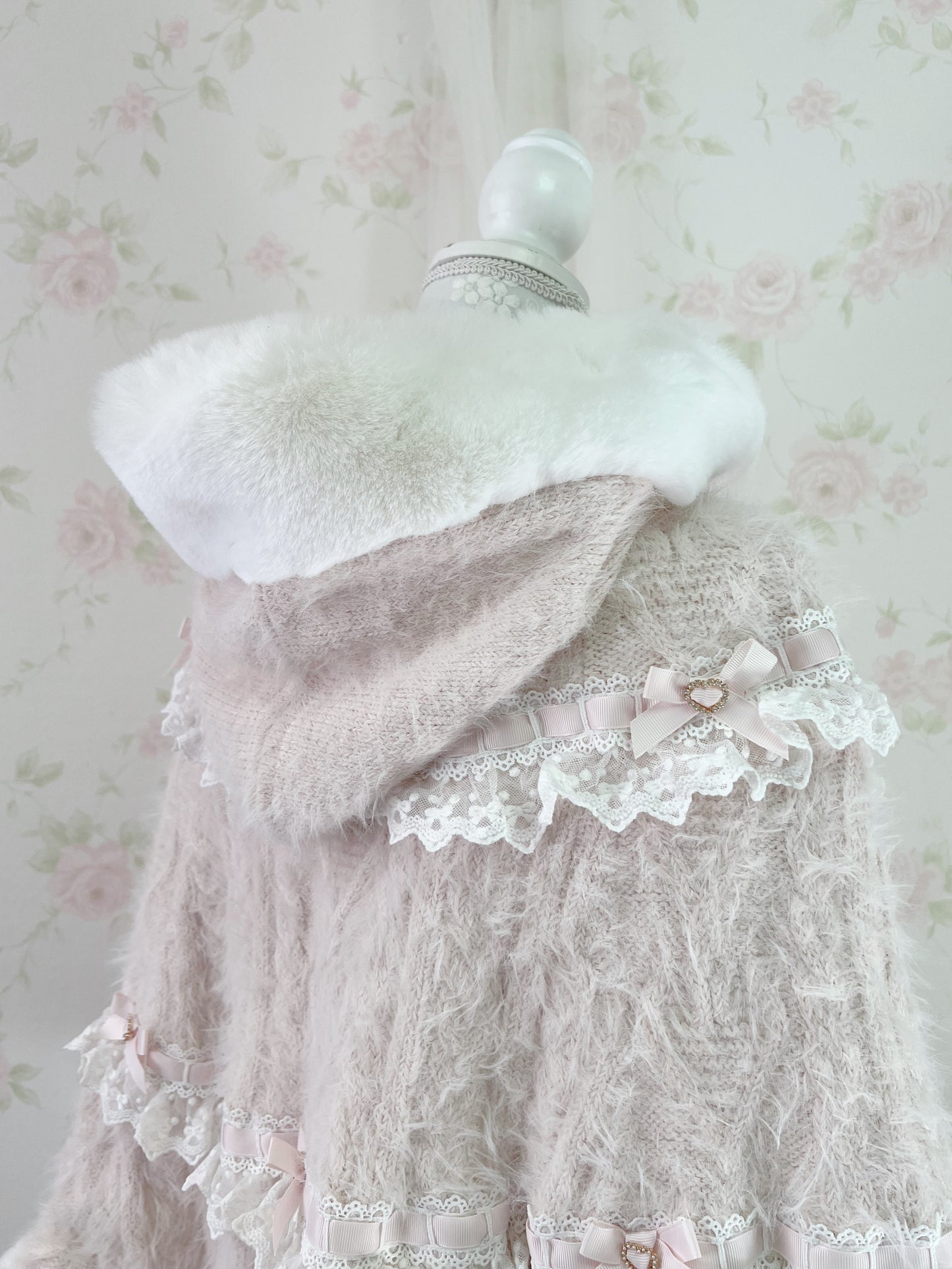 LIZ LISA Big Bow Lace Poncho Coat (Pink)