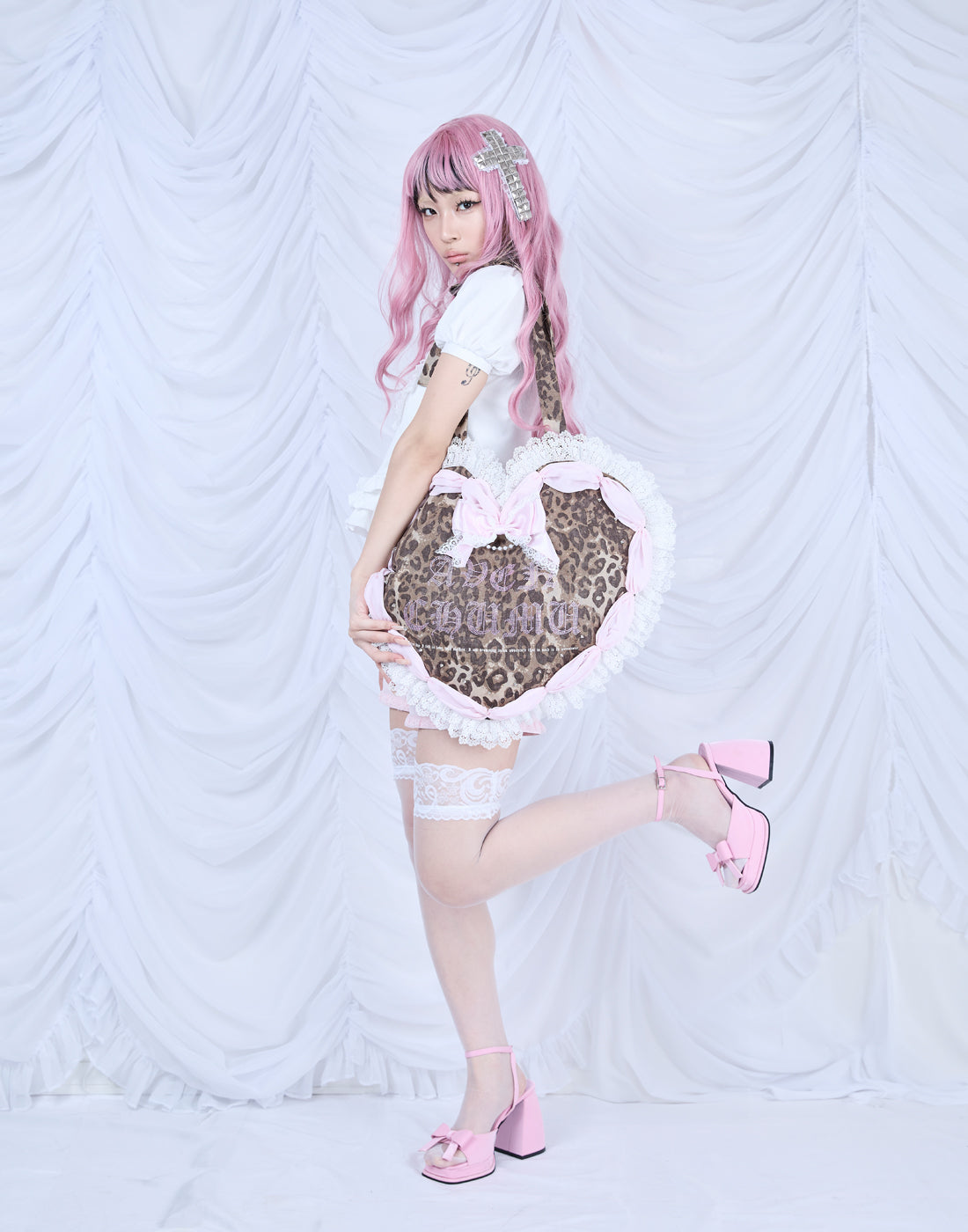 AVENCHUMU Love heart's cake tote bag
