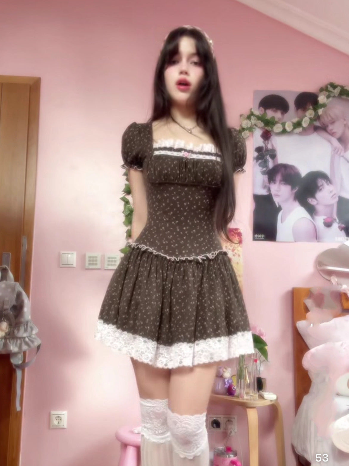 (Pre-order) passion room Petite Floral Doll Dress (Brown)