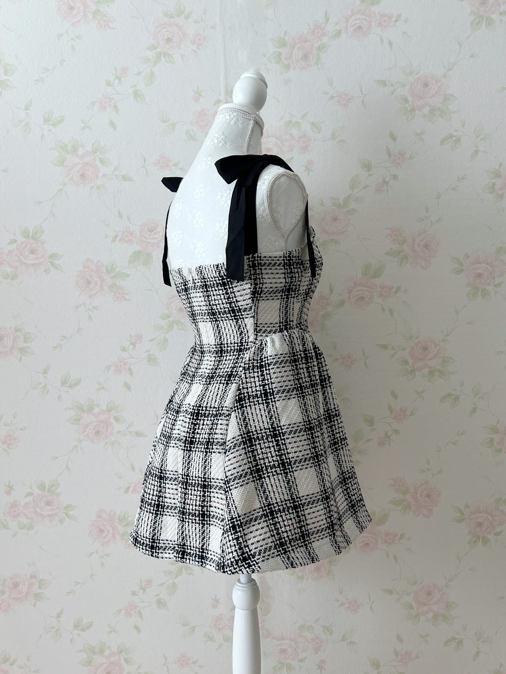 Shoulder Bow Checked A-Line Dress (White)