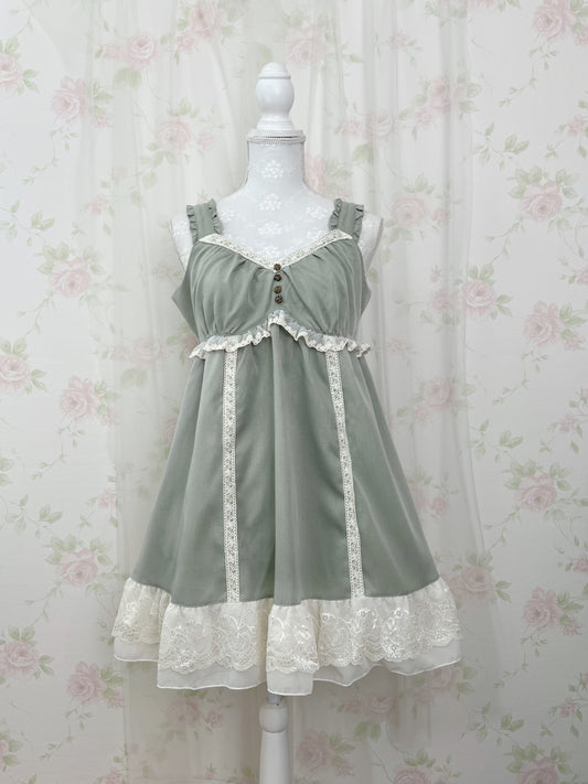 axes femme Lace Gathered Dress (Antique Green)