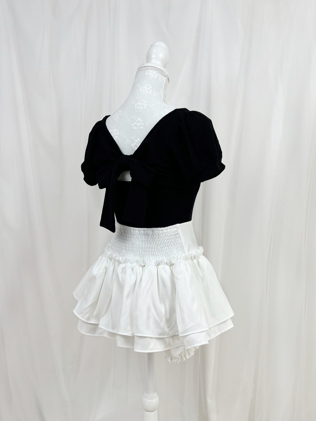 Back Bow Shoujo Top (Black)