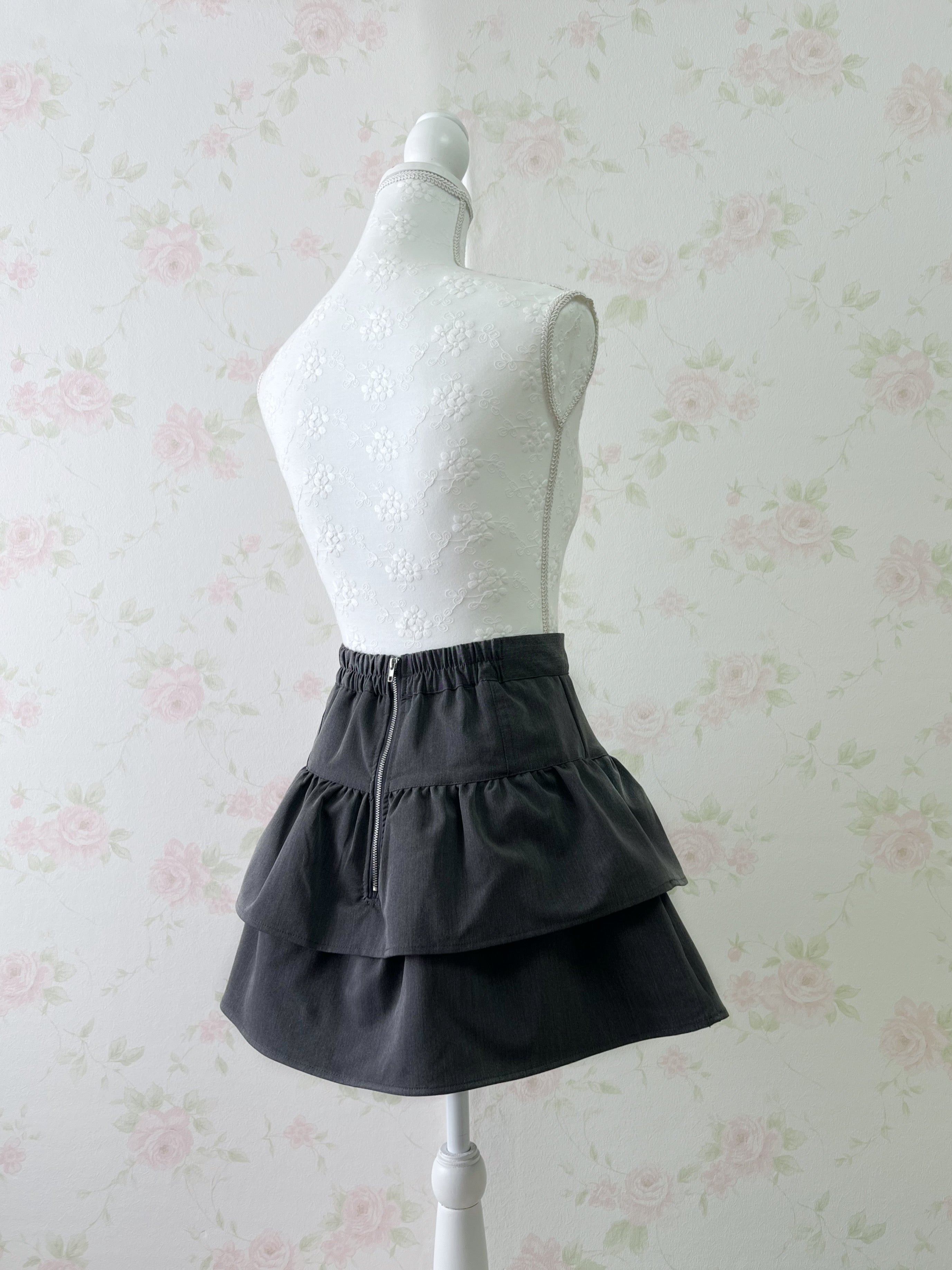 GRL Shoujo Tiered Skirt (Gray)