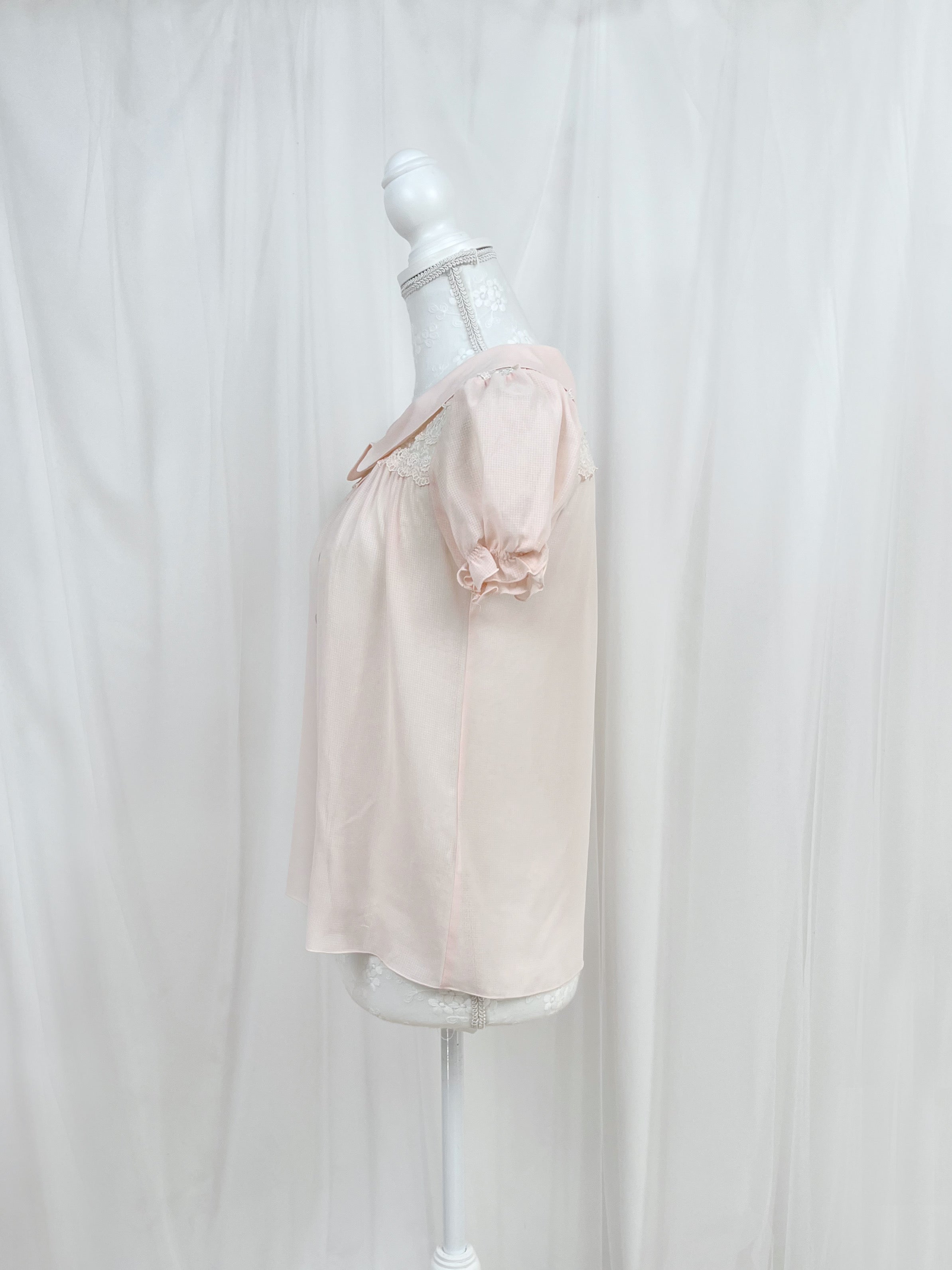 L’EST ROSE Crystal Button Chiffon Blouse (Pink)