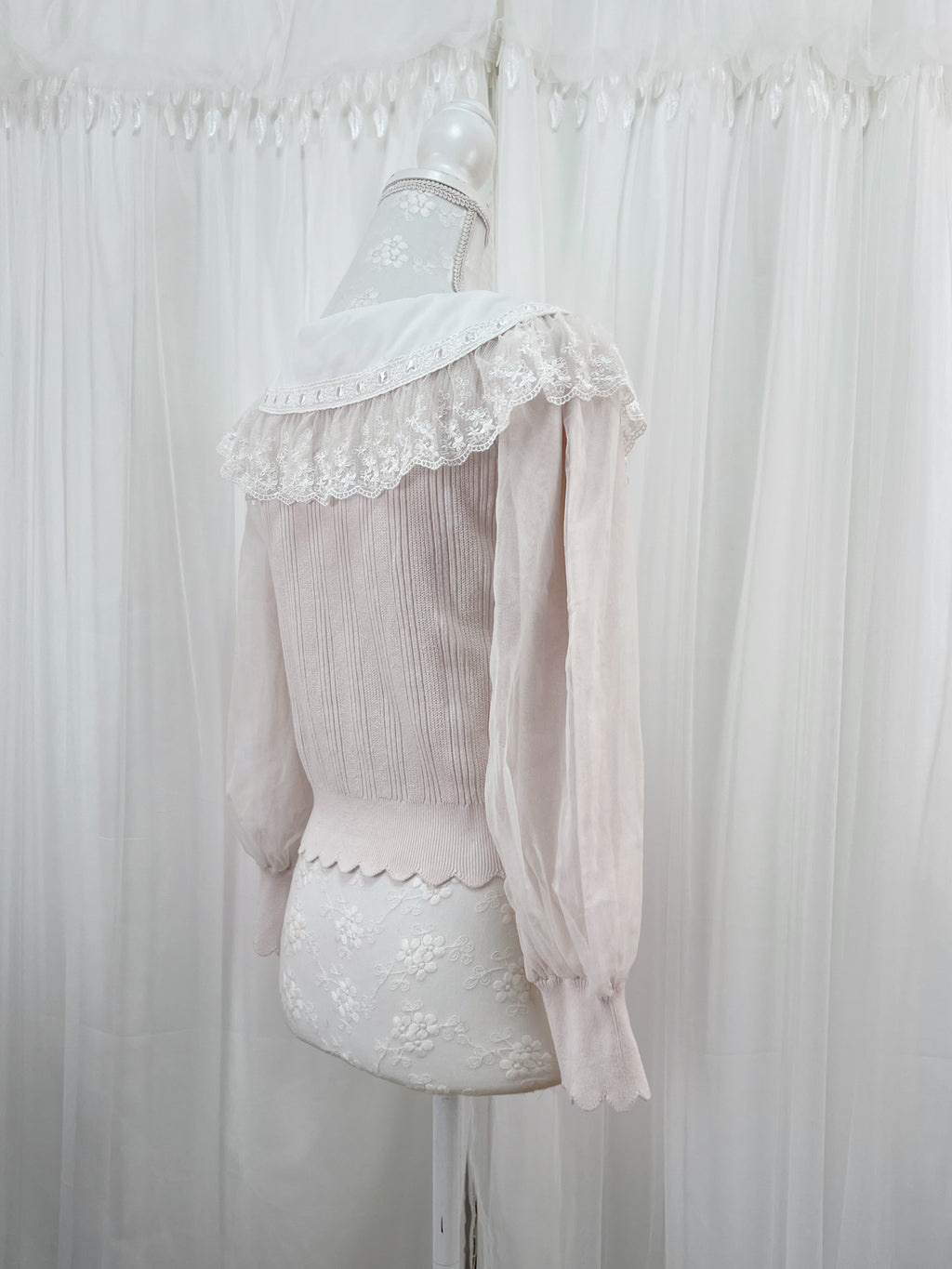 mille fille closet Lacy Collar Knit Top (Powder Pink)
