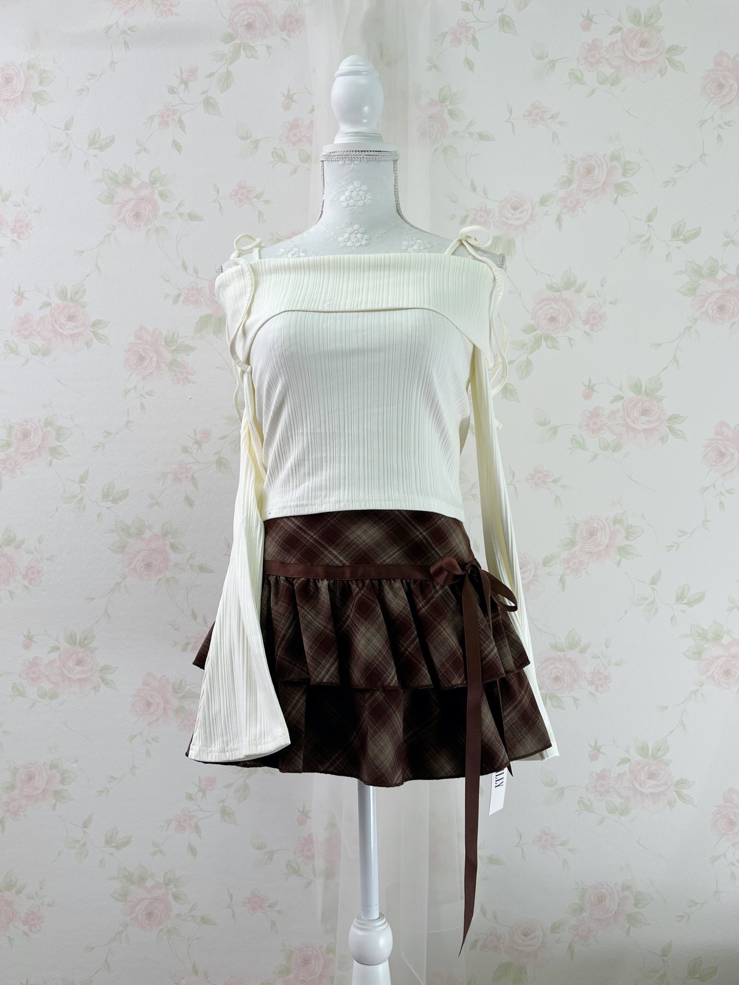 GRL Y2K Off Shoulder String Wide Sleeve Top (Ivory)