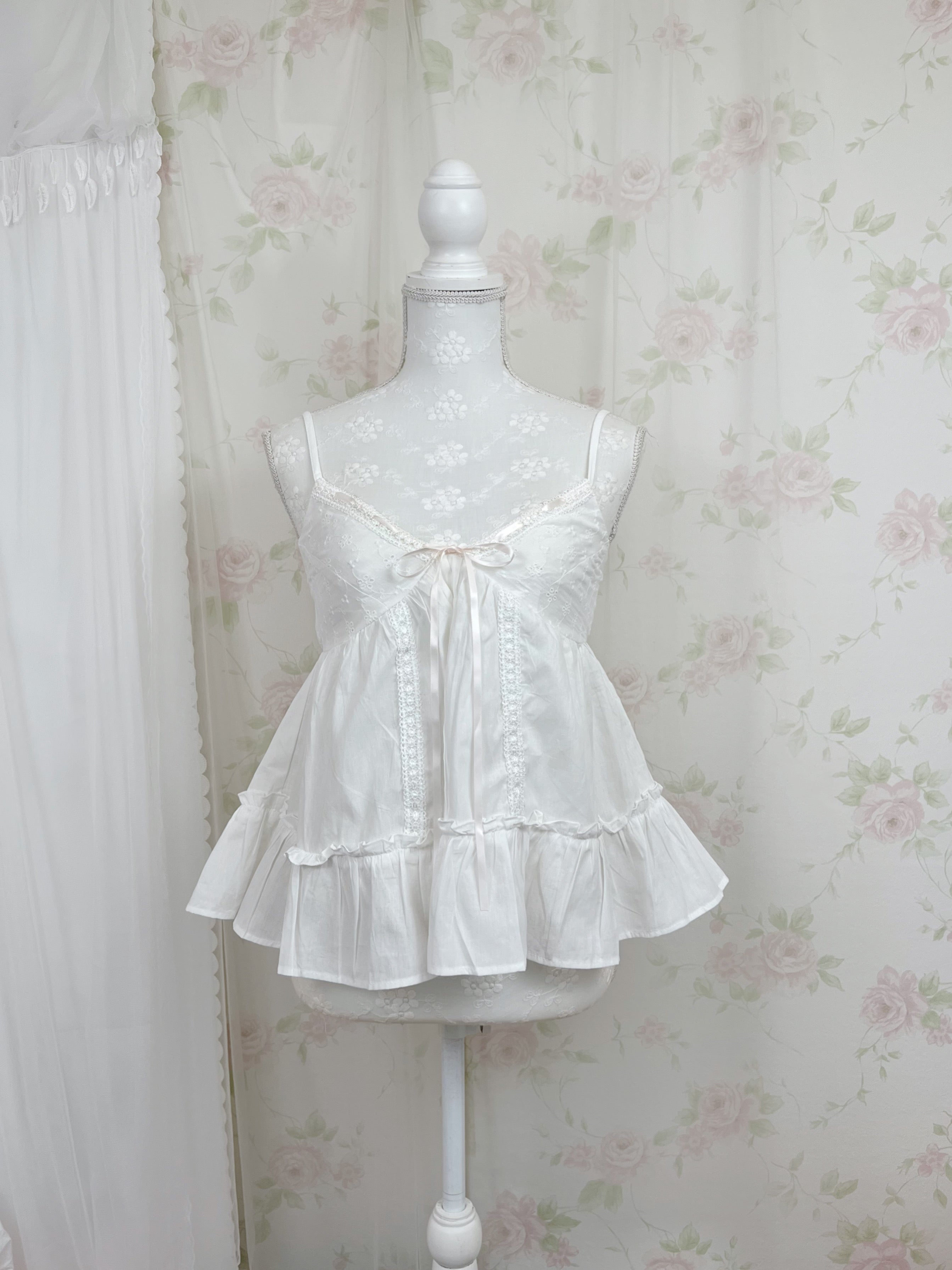 1998beforethedawn 1998beforethedawn Esme Cami Top (White)