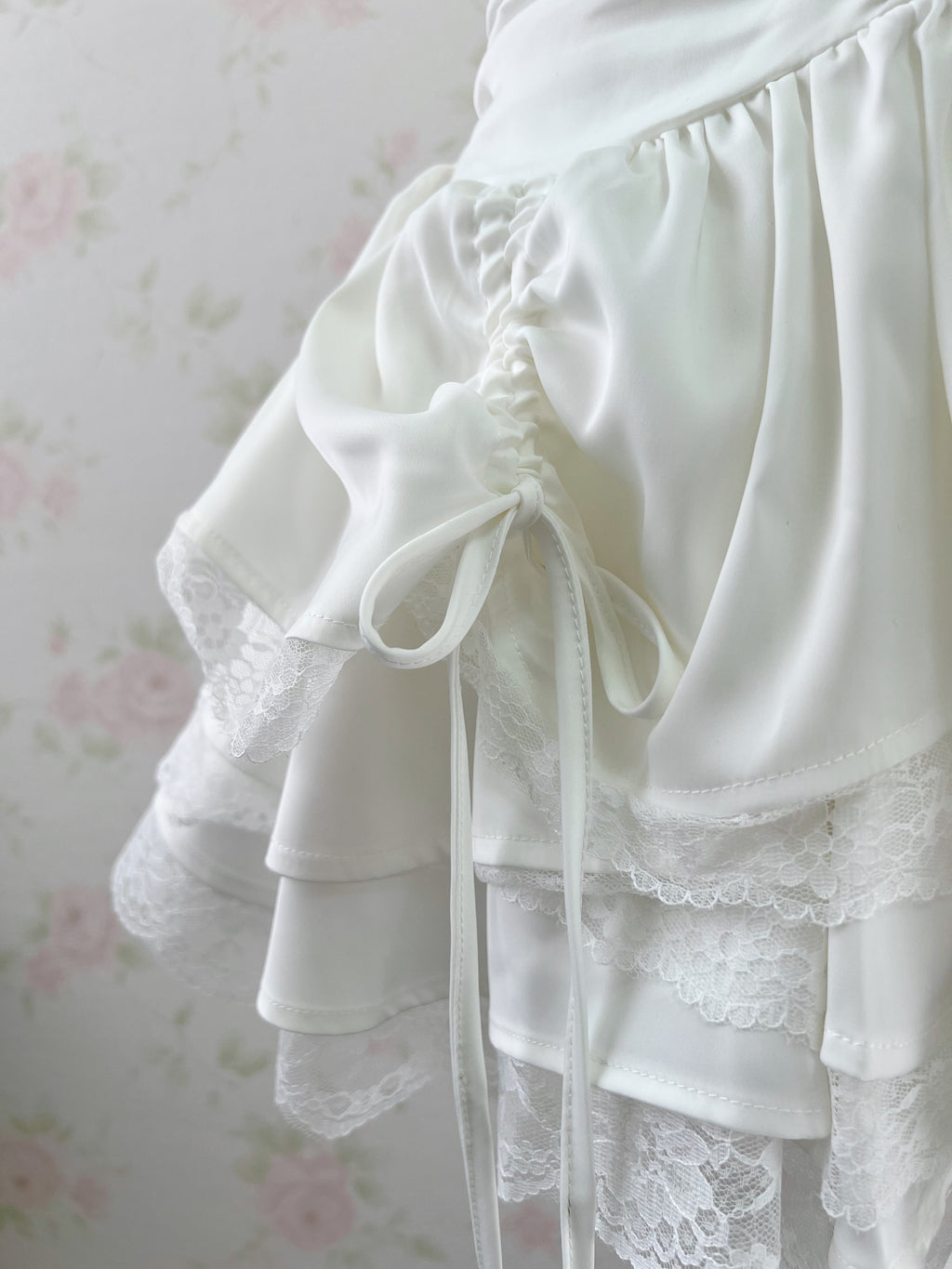 Draw String Layered Sukapan (White)