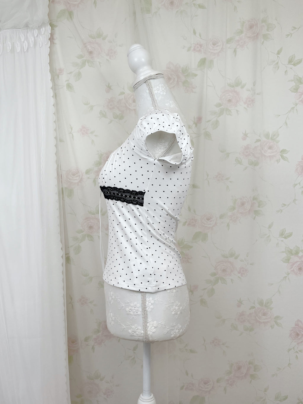 Polka dot Shoujo Gather Front T-shirt (White)