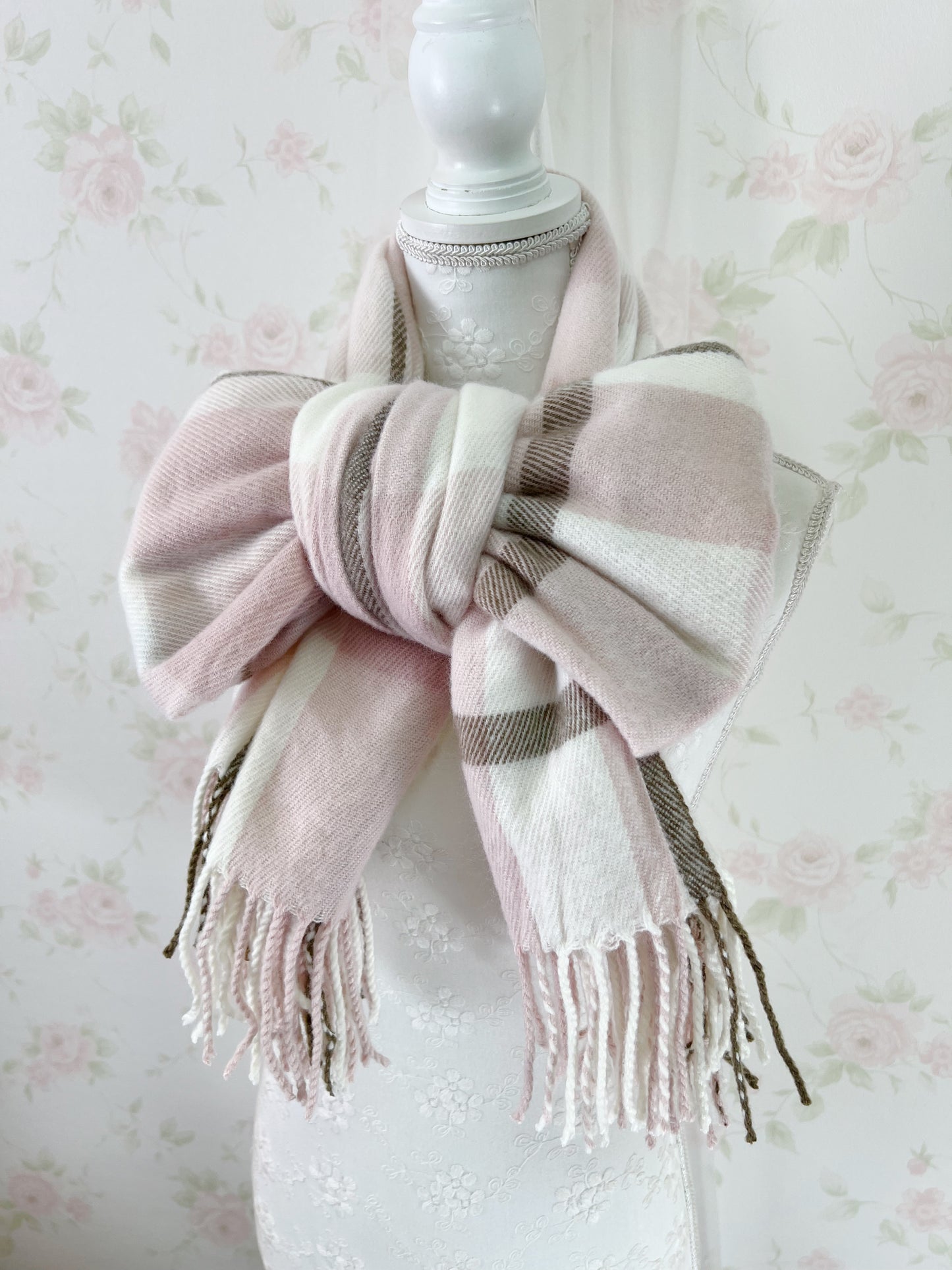 SPINNS Checked Scarf (Pink)